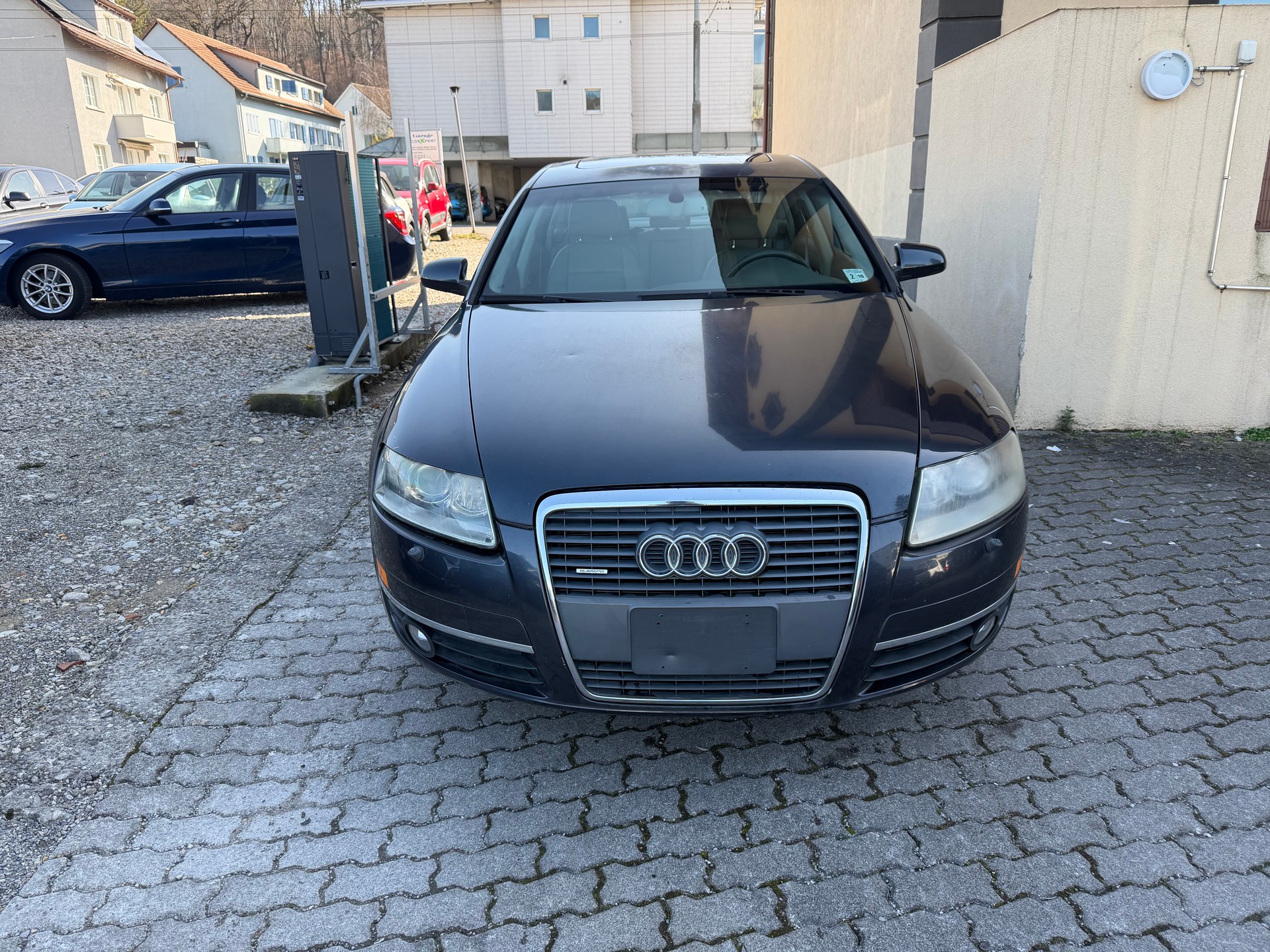 AUDI A6 Limousine 3.2 V6 FSI quattro-image-0