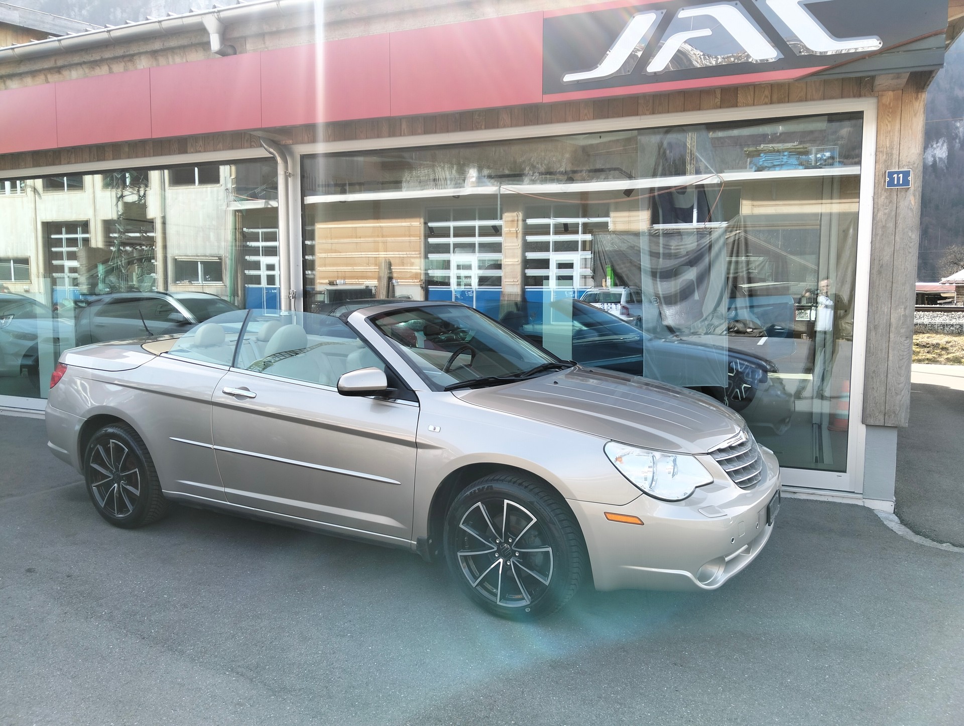 CHRYSLER Sebring 2.7 V6 Limited Automatic-image-3