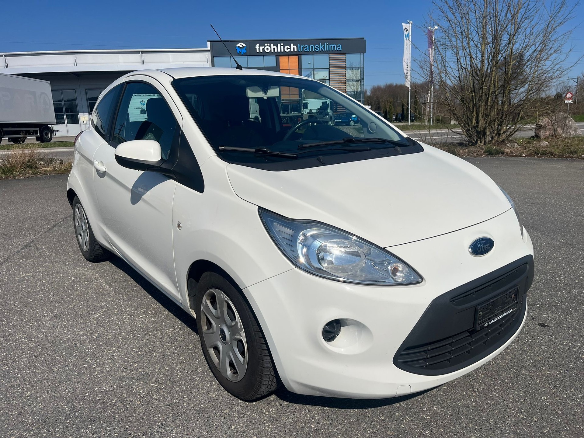 FORD KA 1.25 Titanium-image-1