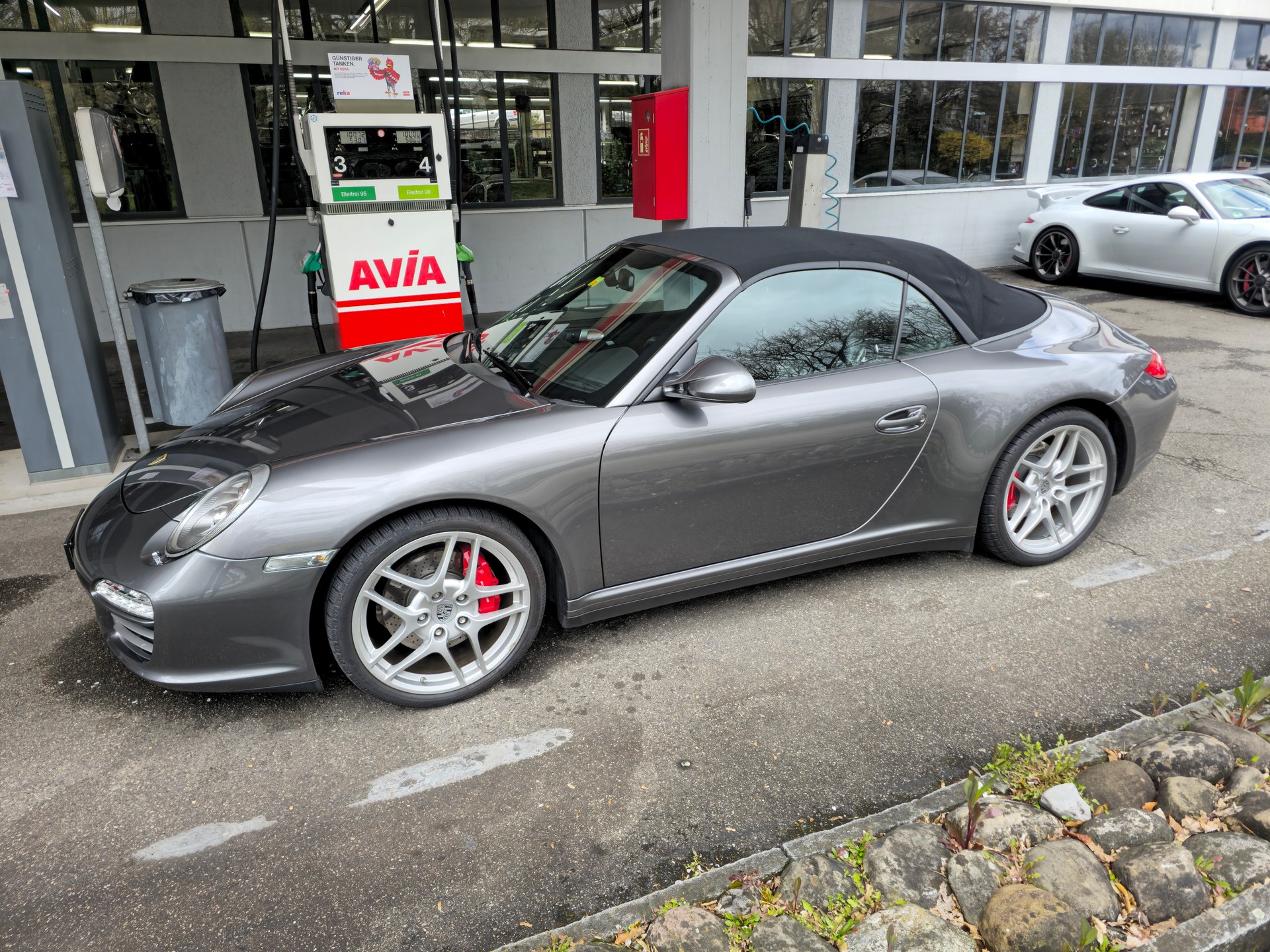 PORSCHE 4S