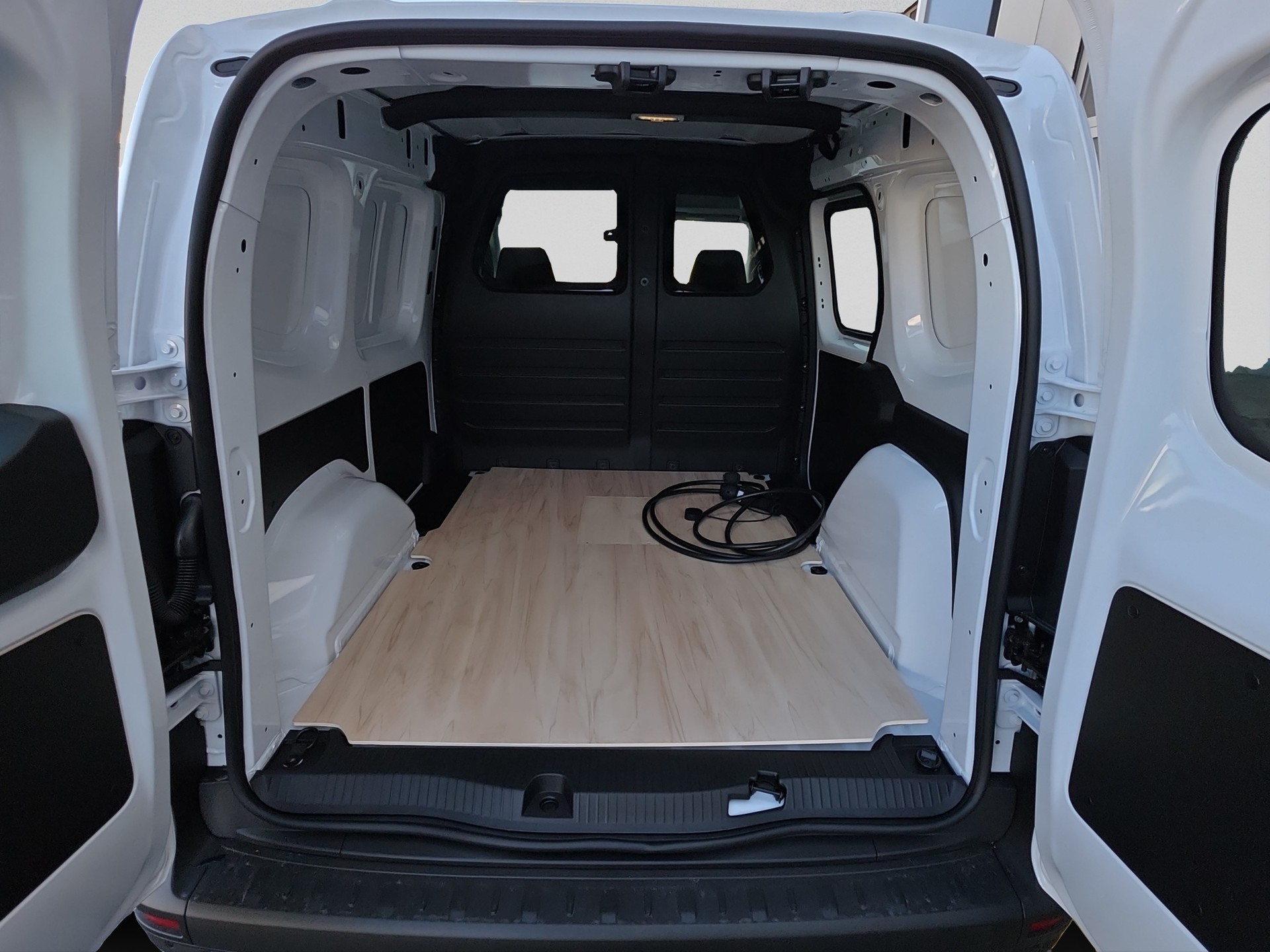 RENAULT Kangoo Van EV45 Standard 22kW Extra-image-14
