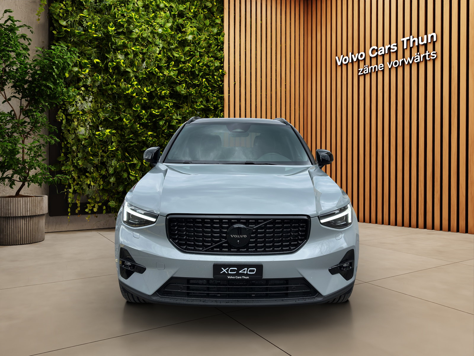VOLVO XC40 2.0 B4 MH Black Edition-image-1