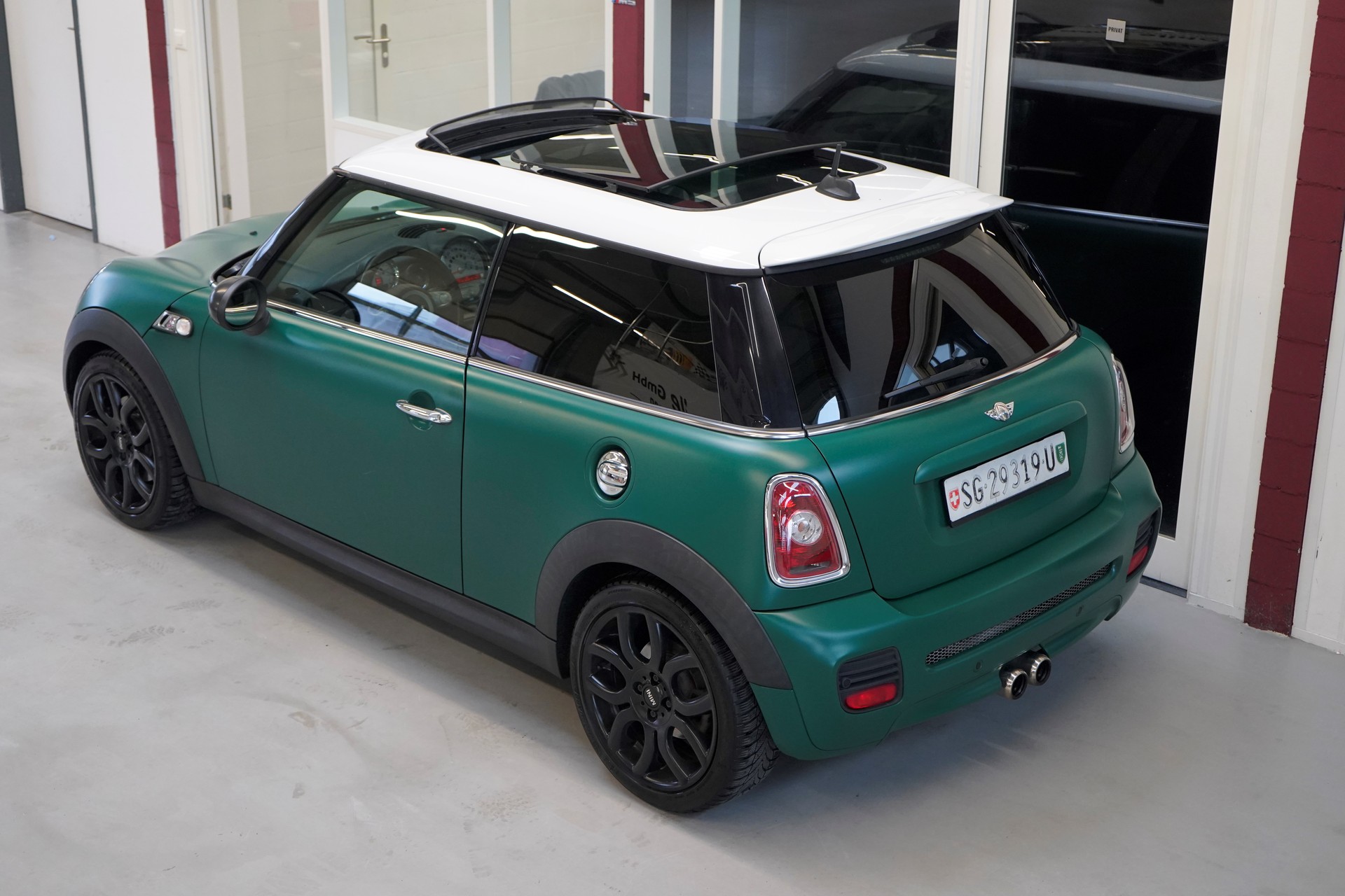 MINI Cooper S-image-9