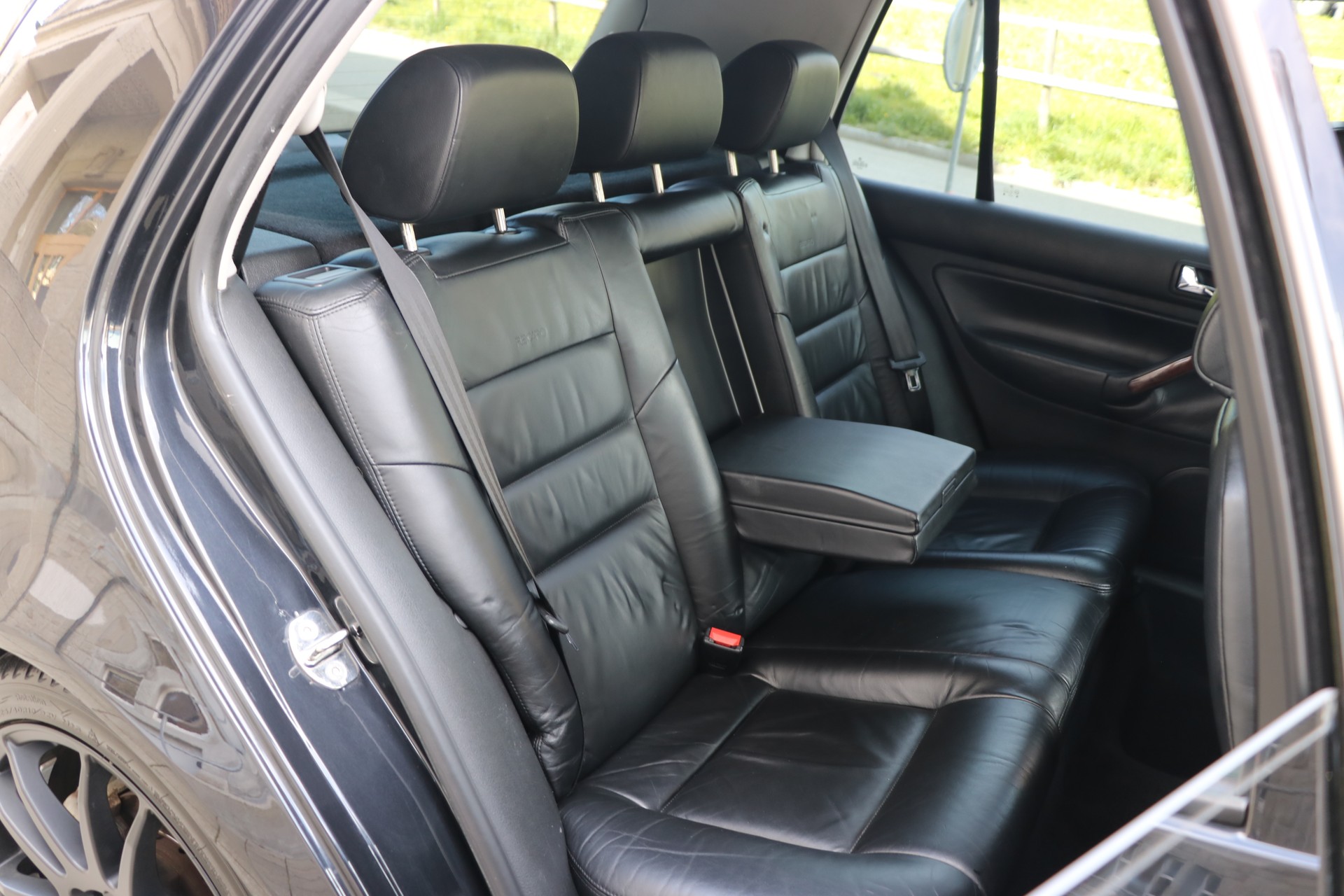 VW Golf 2.8 Highline 4Motion-image-11