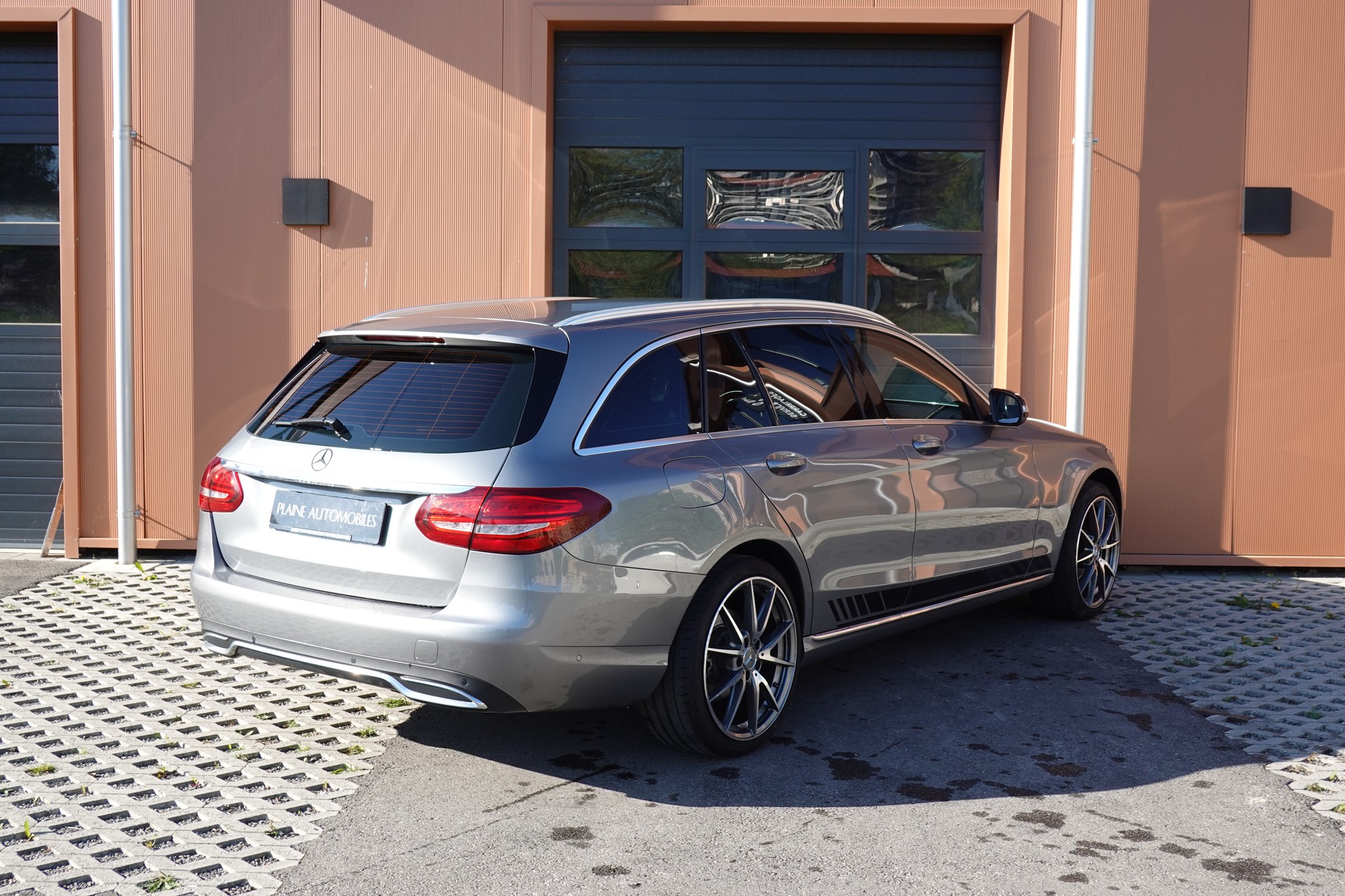 MERCEDES-BENZ C 220 BlueTEC AMG Line - "Véhicule CH * Pack AMG line * Caméra * Roues 19' "-image-7