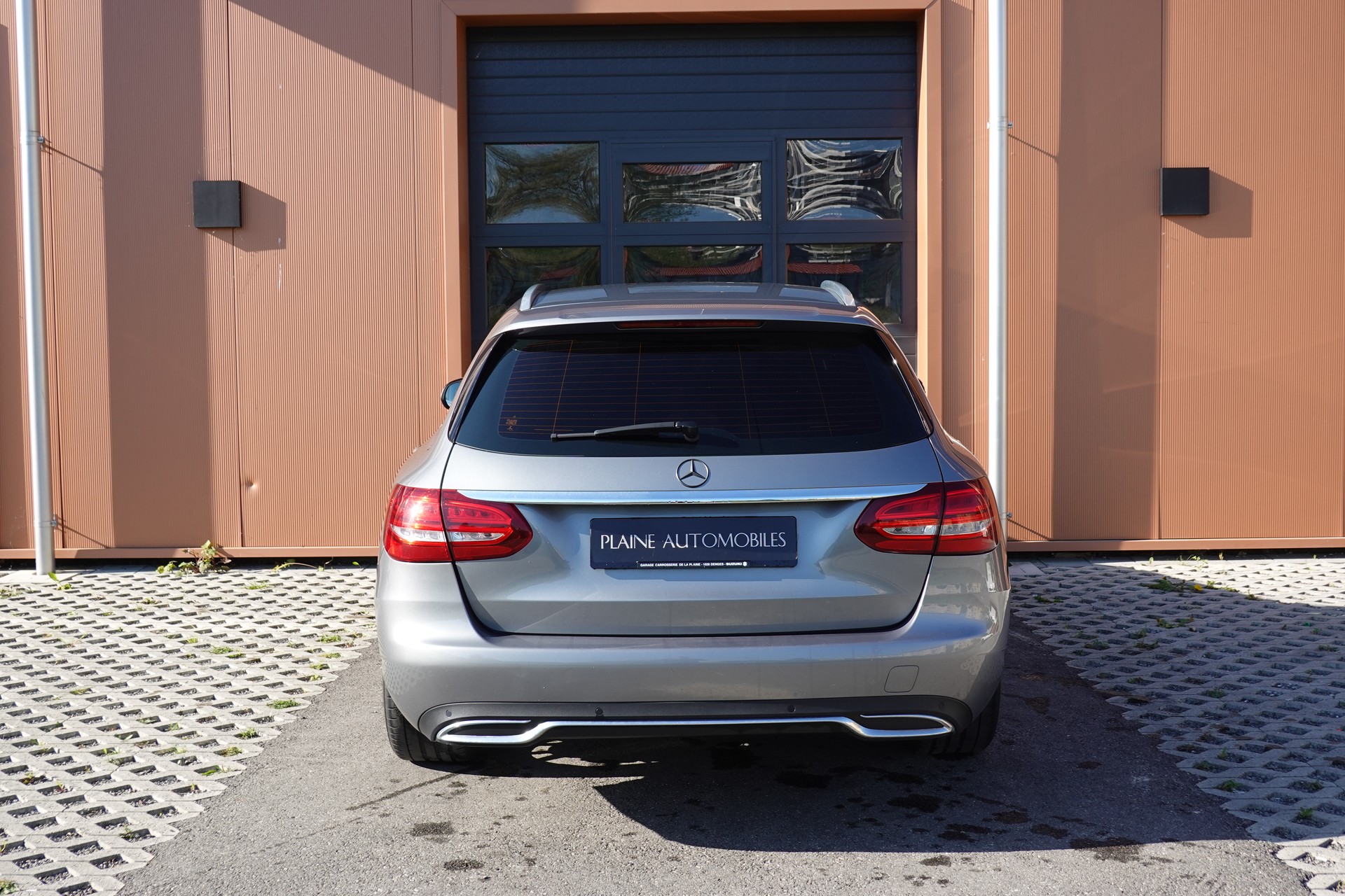 MERCEDES-BENZ C 220 BlueTEC AMG Line - "Véhicule CH * Pack AMG line * Caméra * Roues 19' "-image-8