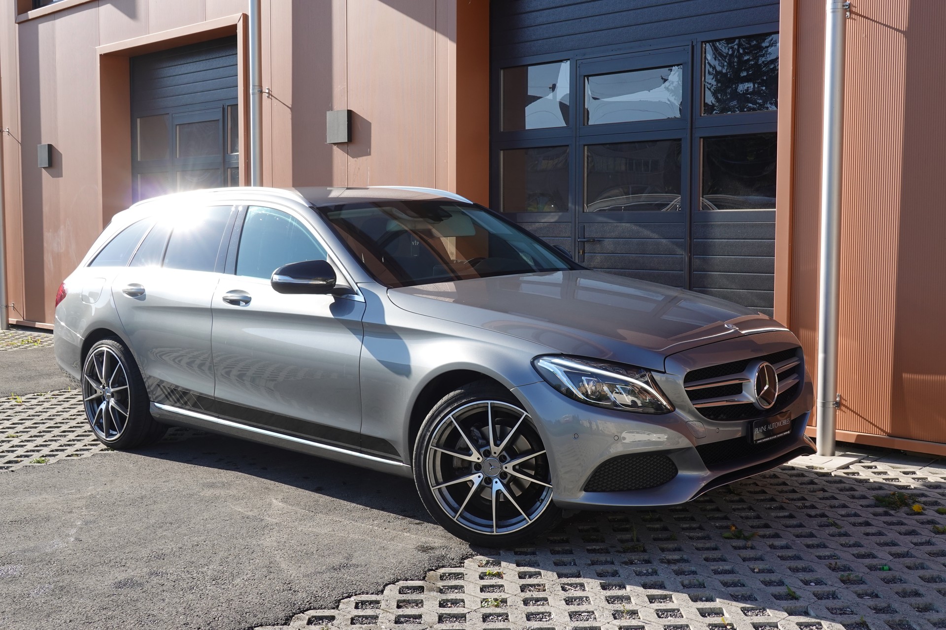 MERCEDES-BENZ C 220 BlueTEC AMG Line - "Véhicule CH * Pack AMG line * Caméra * Roues 19' "-image-6