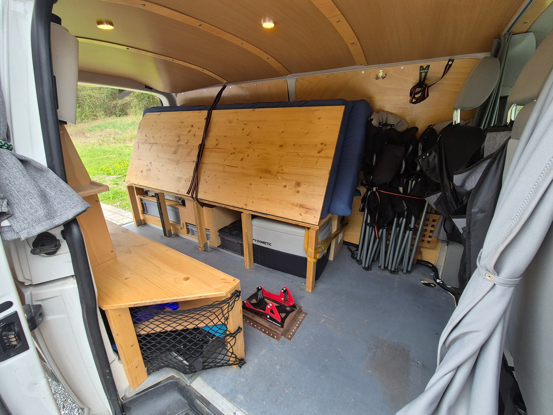 VW T5 2.0 Bi-TDI 4Motion-image-4
