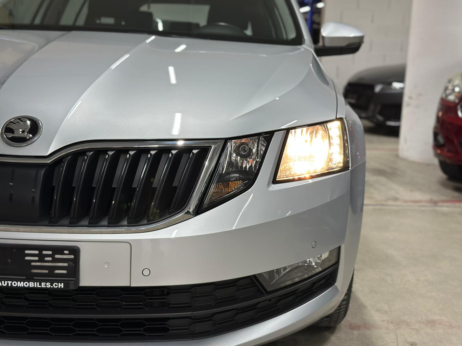 SKODA Octavia Combi 1.5 TSI Ambition DSG-image-6