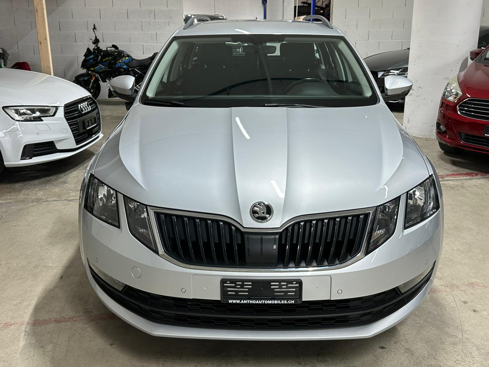 SKODA Octavia Combi 1.5 TSI Ambition DSG-image-1