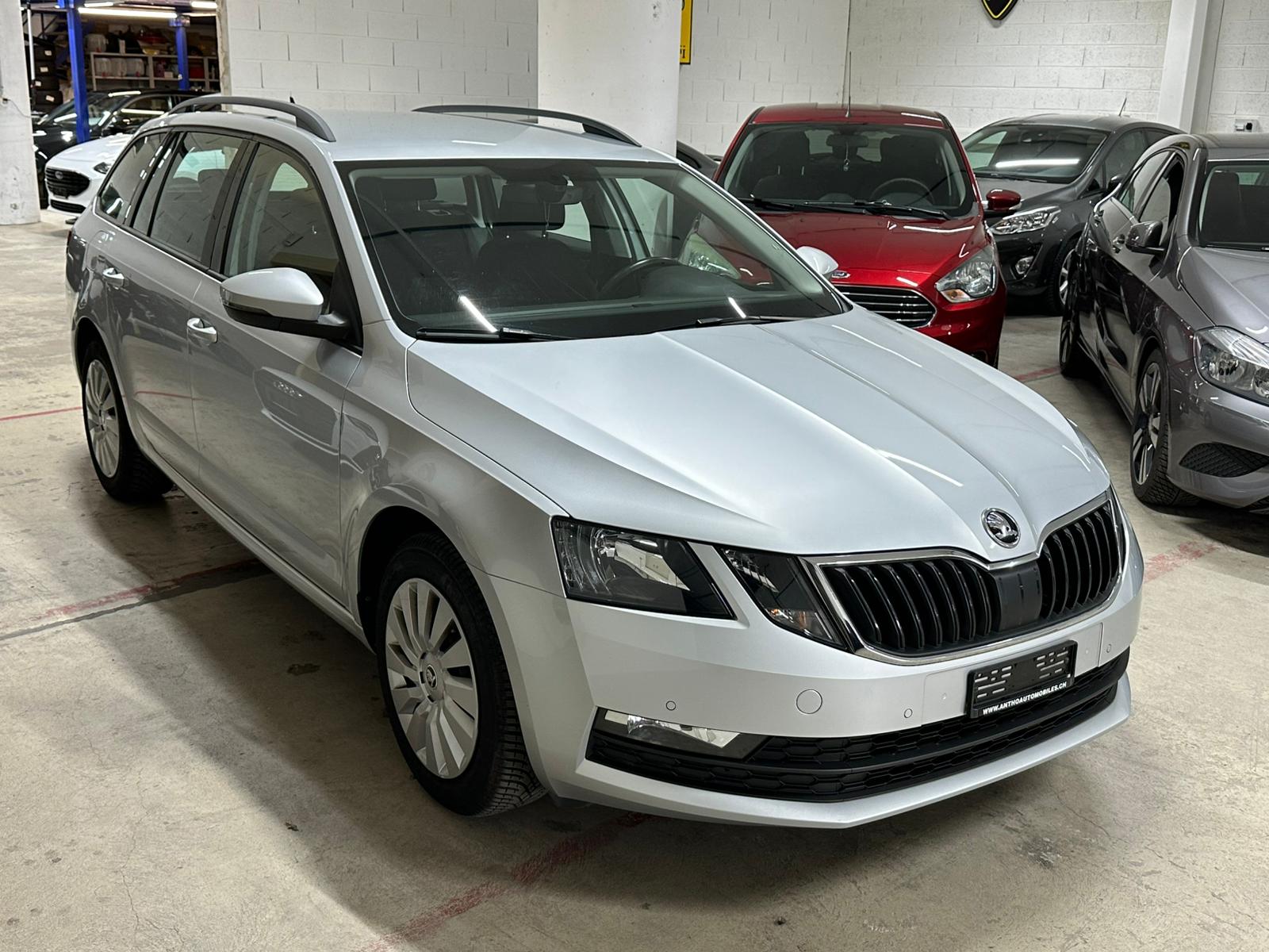 SKODA Octavia Combi 1.5 TSI Ambition DSG-image-2