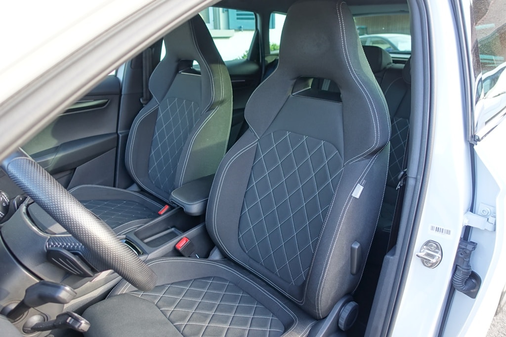 SKODA Karoq 1.5 TSI SportLine DSG-image-6