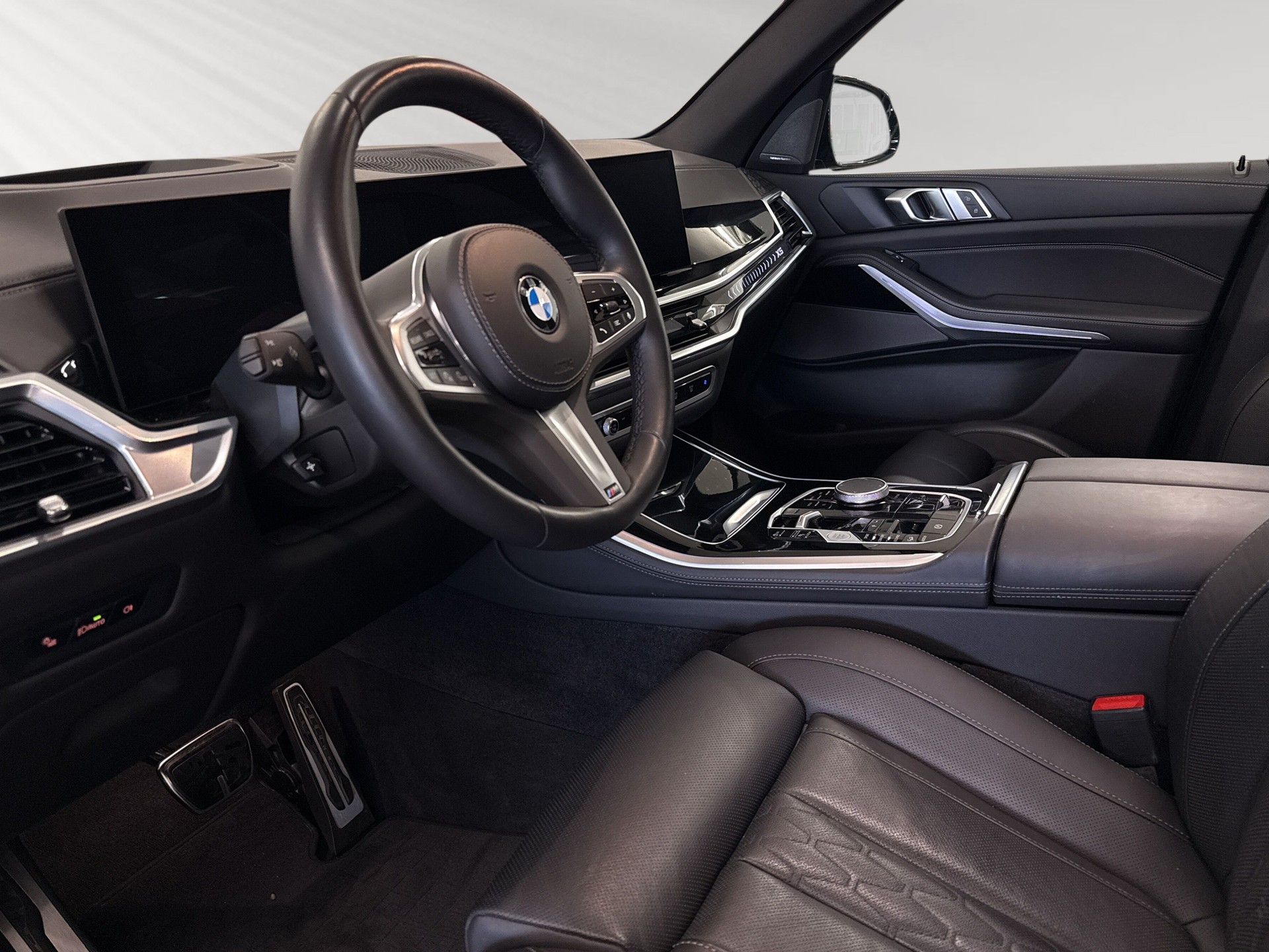 BMW X5 xDrive 48V 30d M Sport Pro Steptronic-image-3