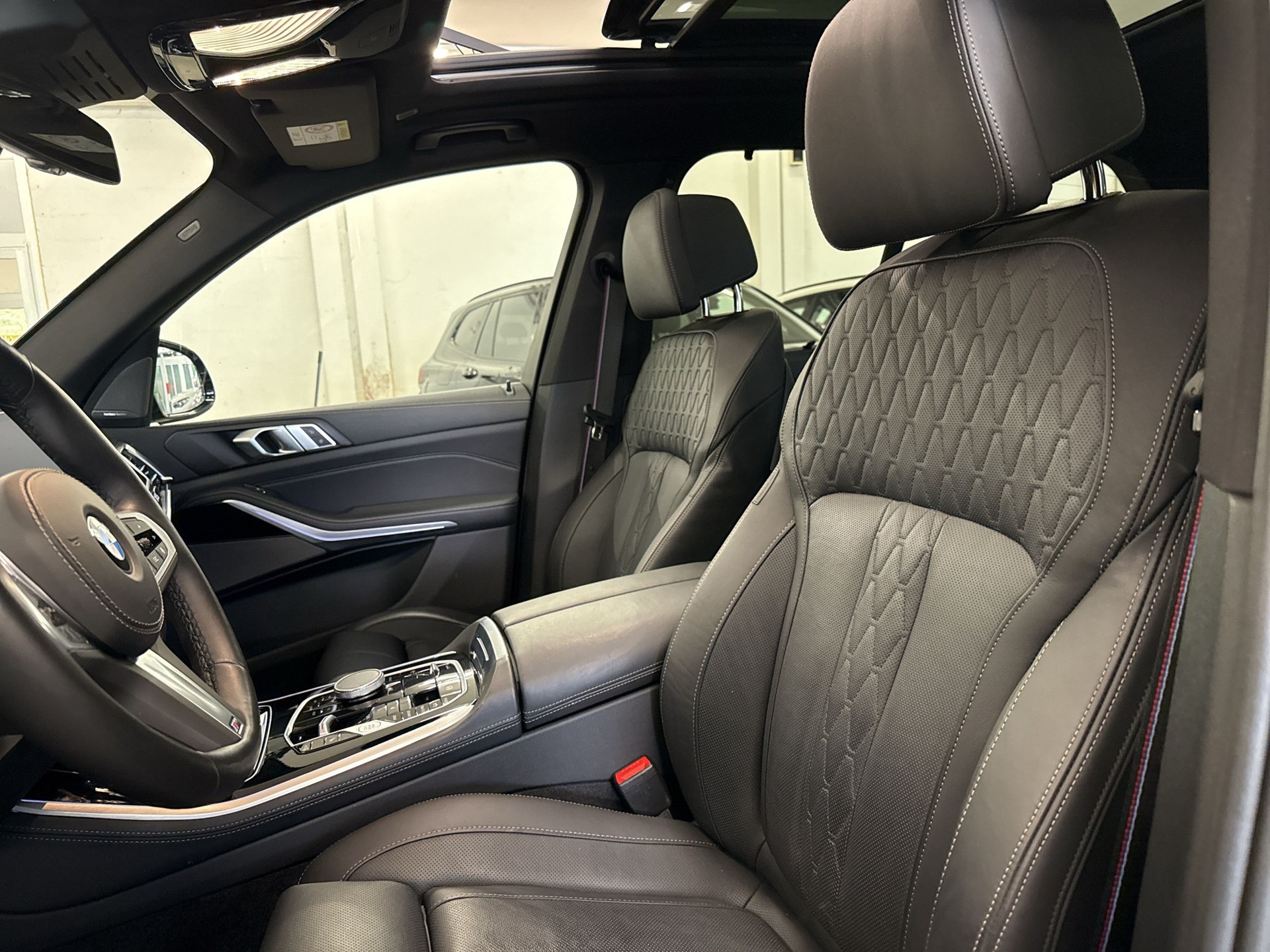 BMW X5 xDrive 48V 30d M Sport Pro Steptronic-image-9