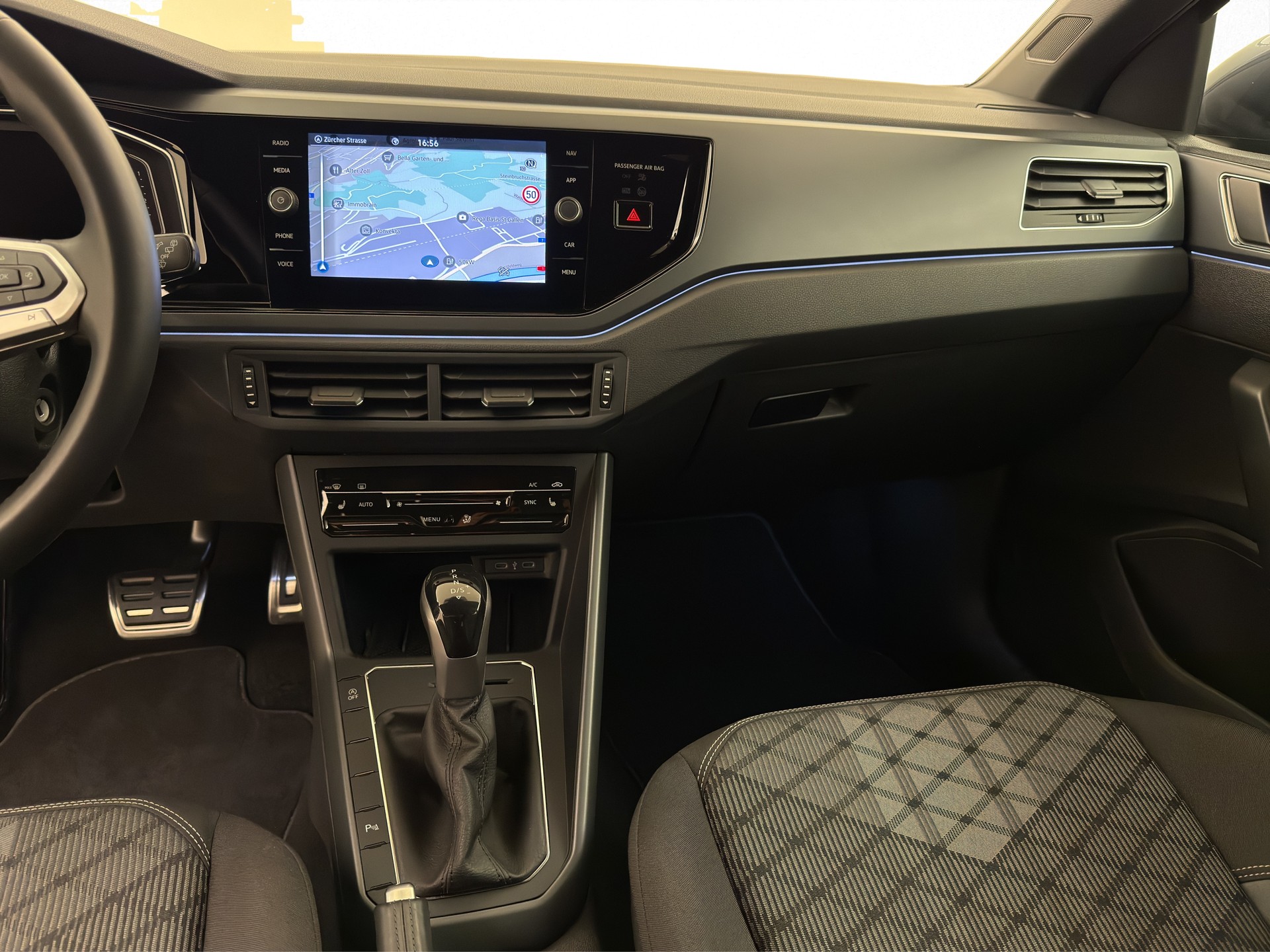 VW Taigo 1.5 TSI R-Line DSG-image-9