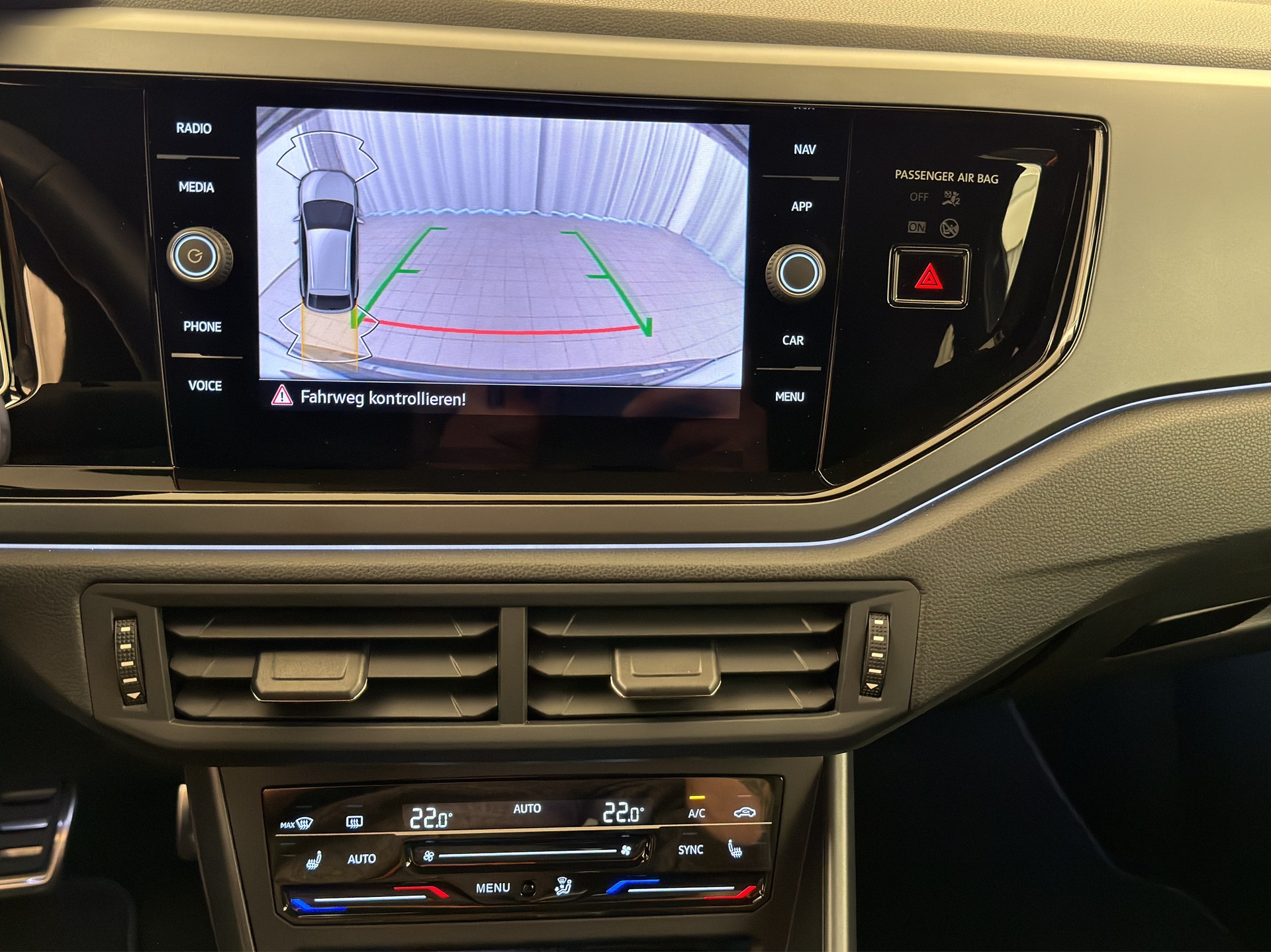 VW Taigo 1.5 TSI R-Line DSG-image-10