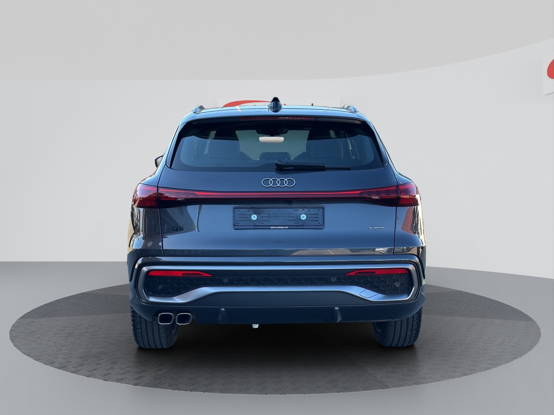 AUDI Q5 TDI S-Line quattro S-tronic-image-3