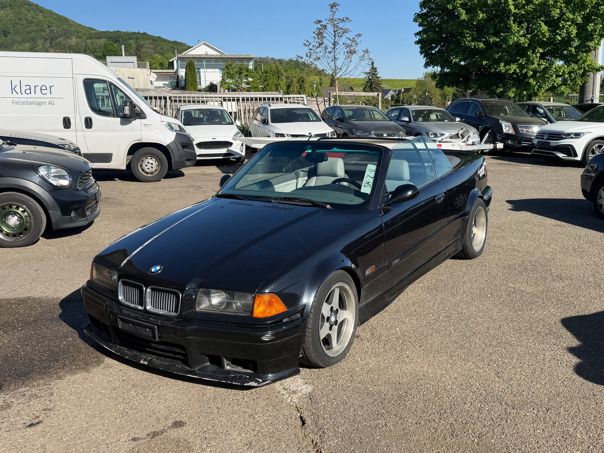 BMW 325i Cabrio-image-0