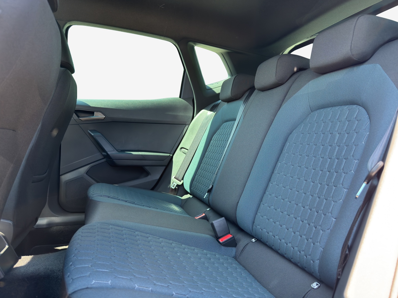 SEAT Arona 1.0 TSI Eco Style DSG-image-13