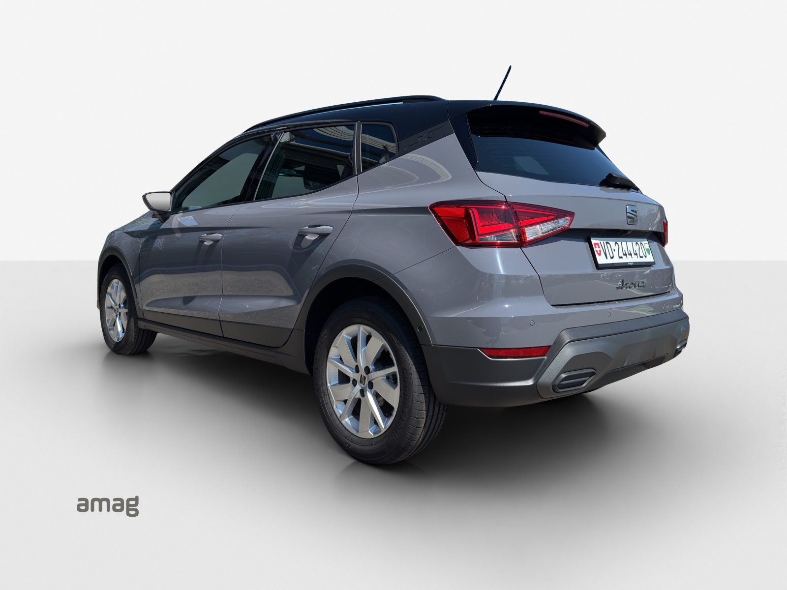 SEAT Arona 1.0 TSI Eco Style DSG-image-2