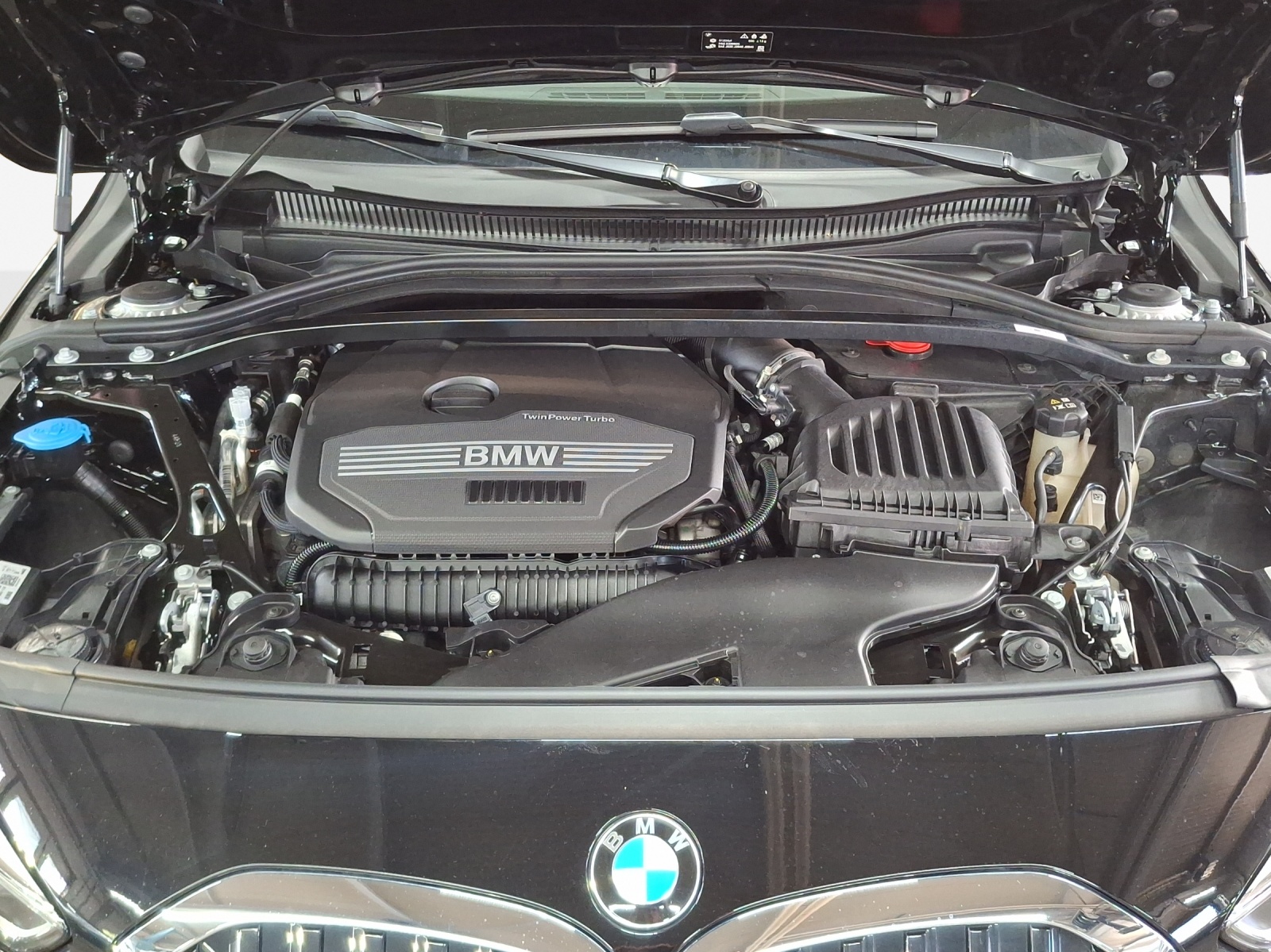 BMW 120i Steptronic-image-15