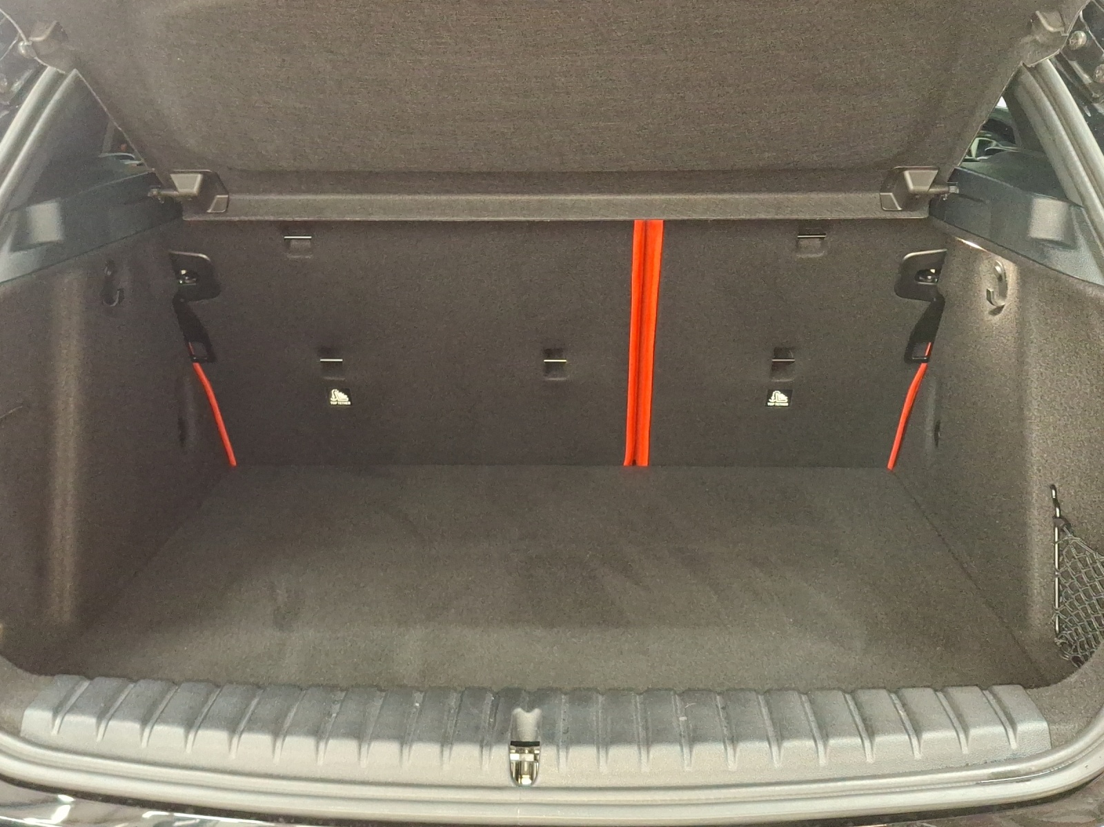 BMW 120i Steptronic-image-12