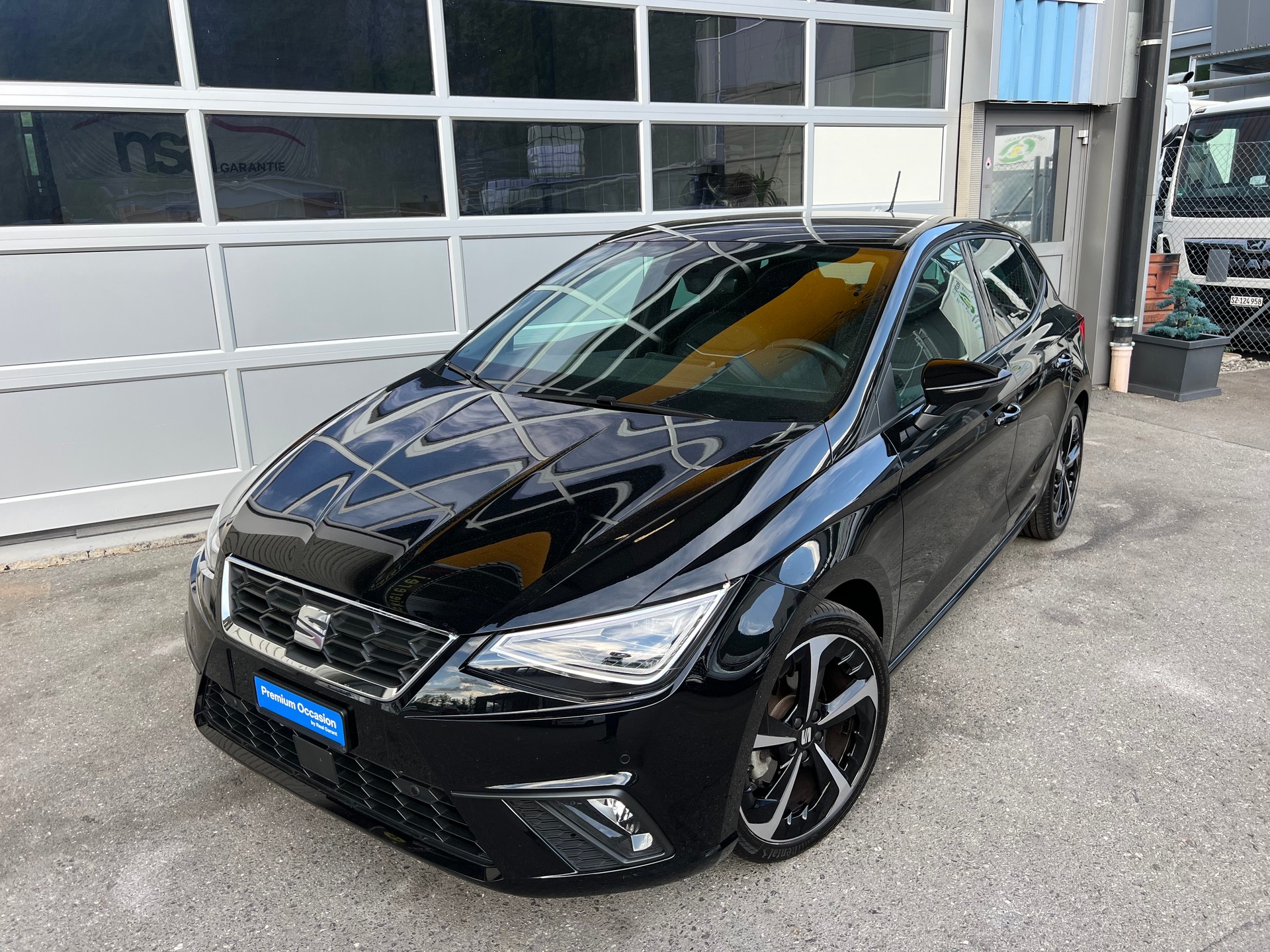 SEAT Ibiza 1.0 EcoTSI FR *** Navigation * Assisten * Tempomat / Distanzregler ACC * Alufelgen 18" ***-showroom-element-1