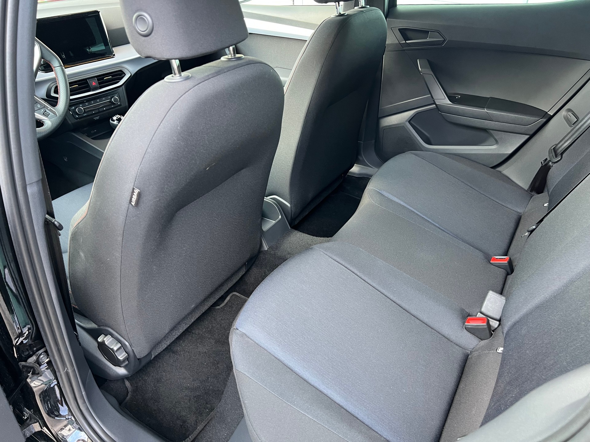 SEAT Ibiza 1.0 EcoTSI FR *** Navigation * Assisten * Tempomat / Distanzregler ACC * Alufelgen 18" ***-image-14