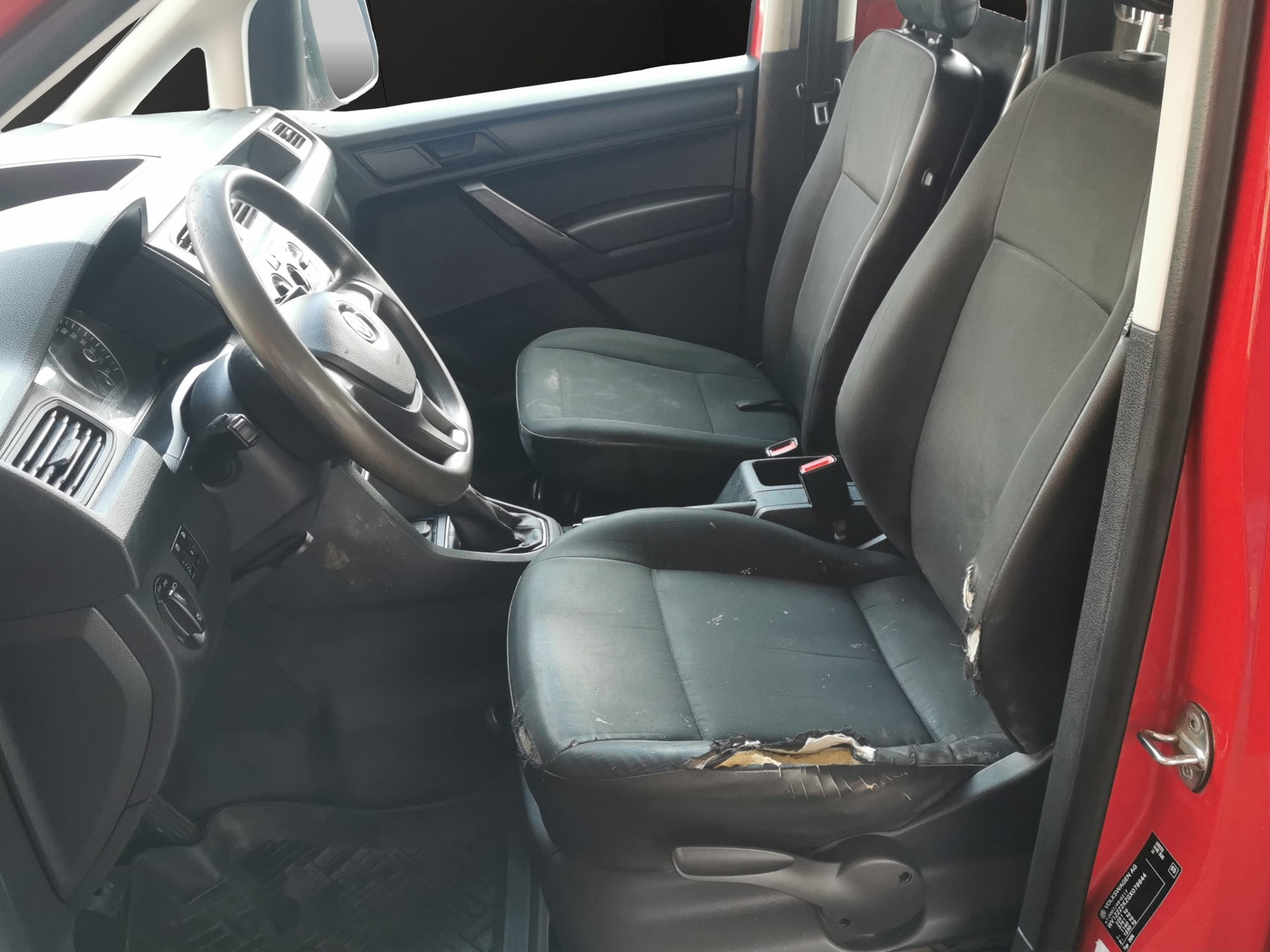 VW Caddy 2.0TDI 4Motion BlueMotion Technology-image-10