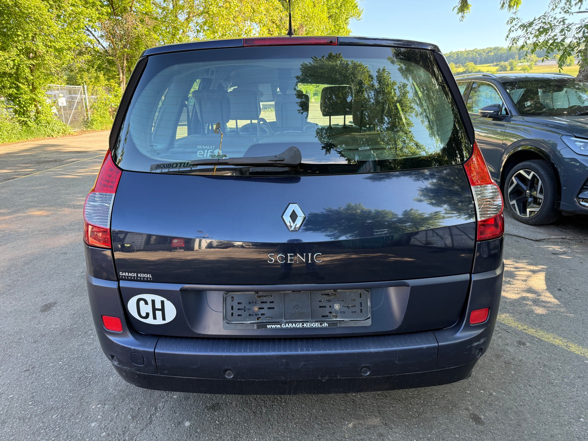 RENAULT Grand Scénic 2.0 dCi Dynamique Automatic-image-4