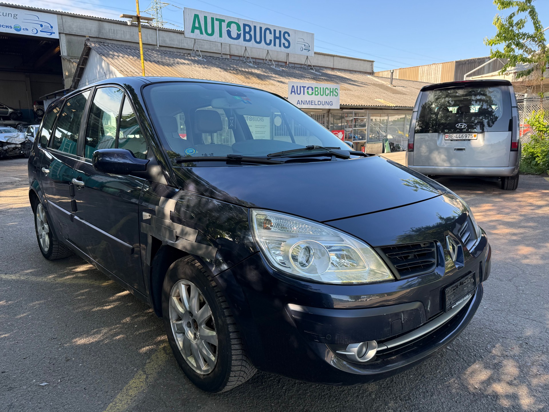 RENAULT Grand Scénic 2.0 dCi Dynamique Automatic-image-0