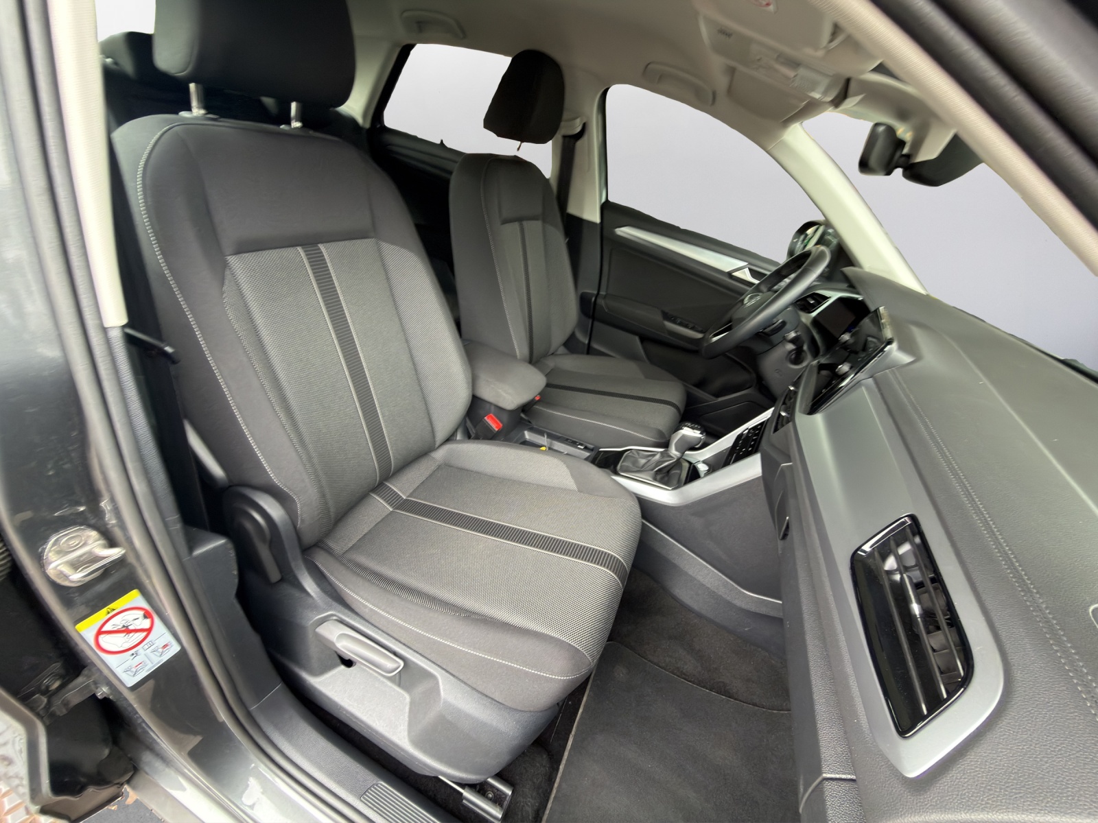 VW T-Roc 1.5 TSI EVO Life DSG-image-11