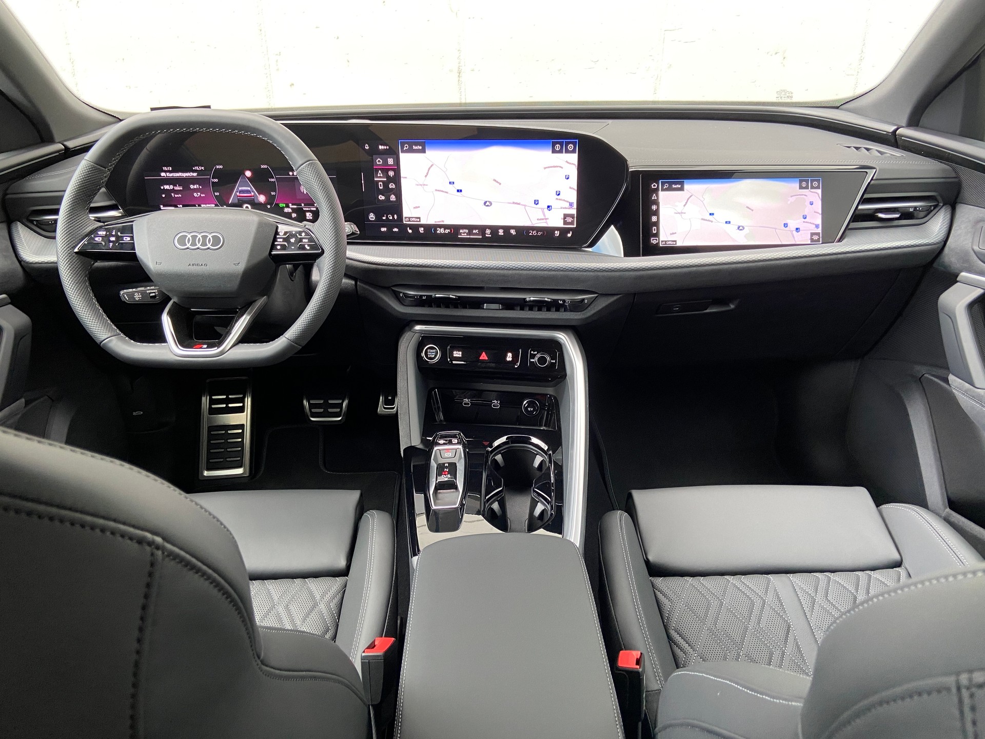 AUDI Q5 TDI quattro S-tronic S-Line-image-4