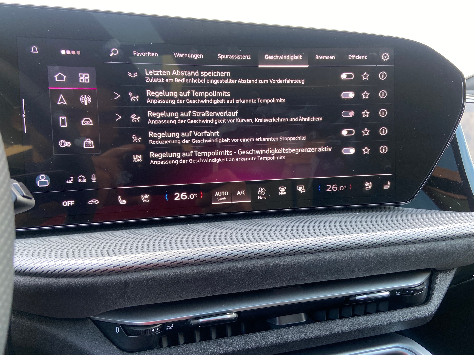 AUDI Q5 TDI quattro S-tronic S-Line-image-19