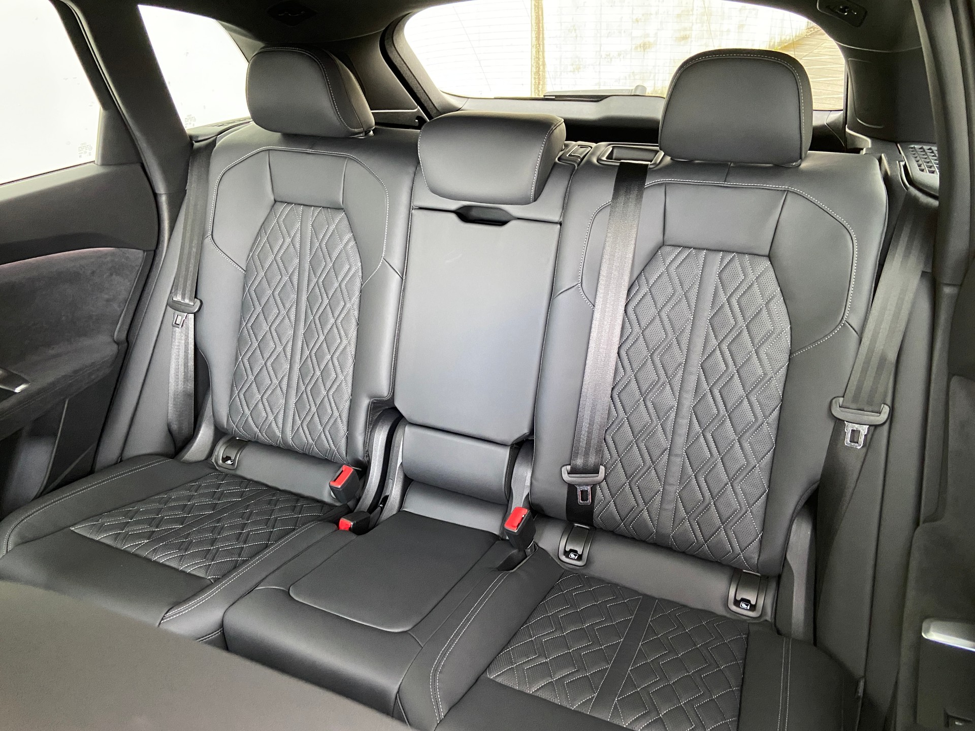 AUDI Q5 TDI quattro S-tronic S-Line-image-7