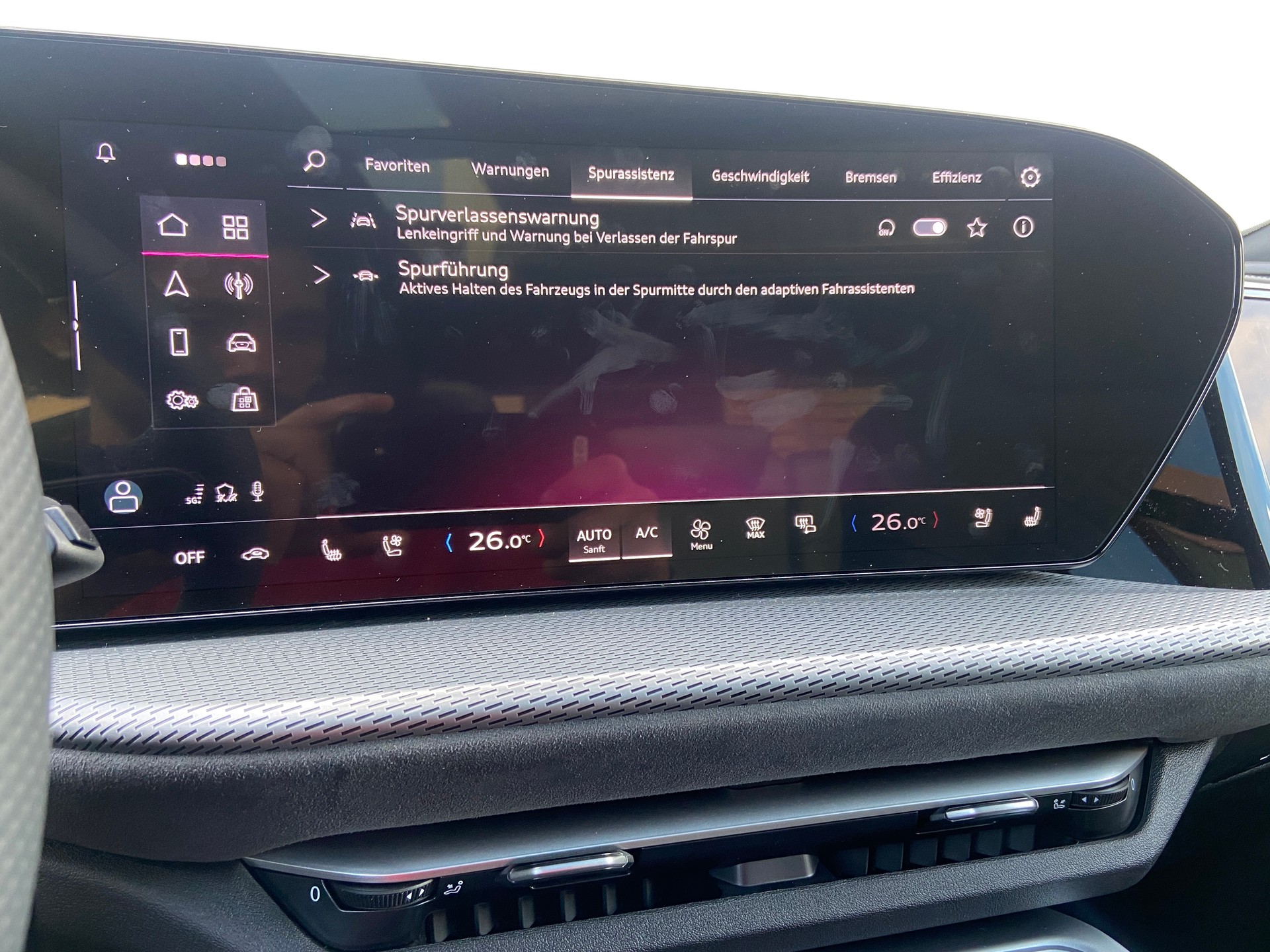 AUDI Q5 TDI quattro S-tronic S-Line-image-18