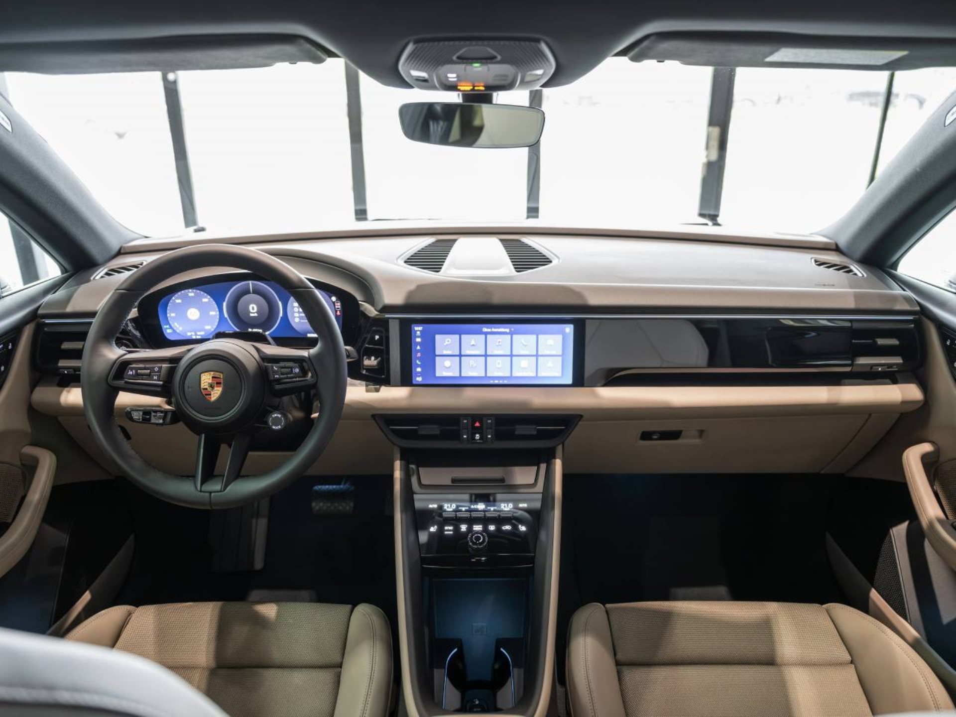 PORSCHE Macan 4-image-16