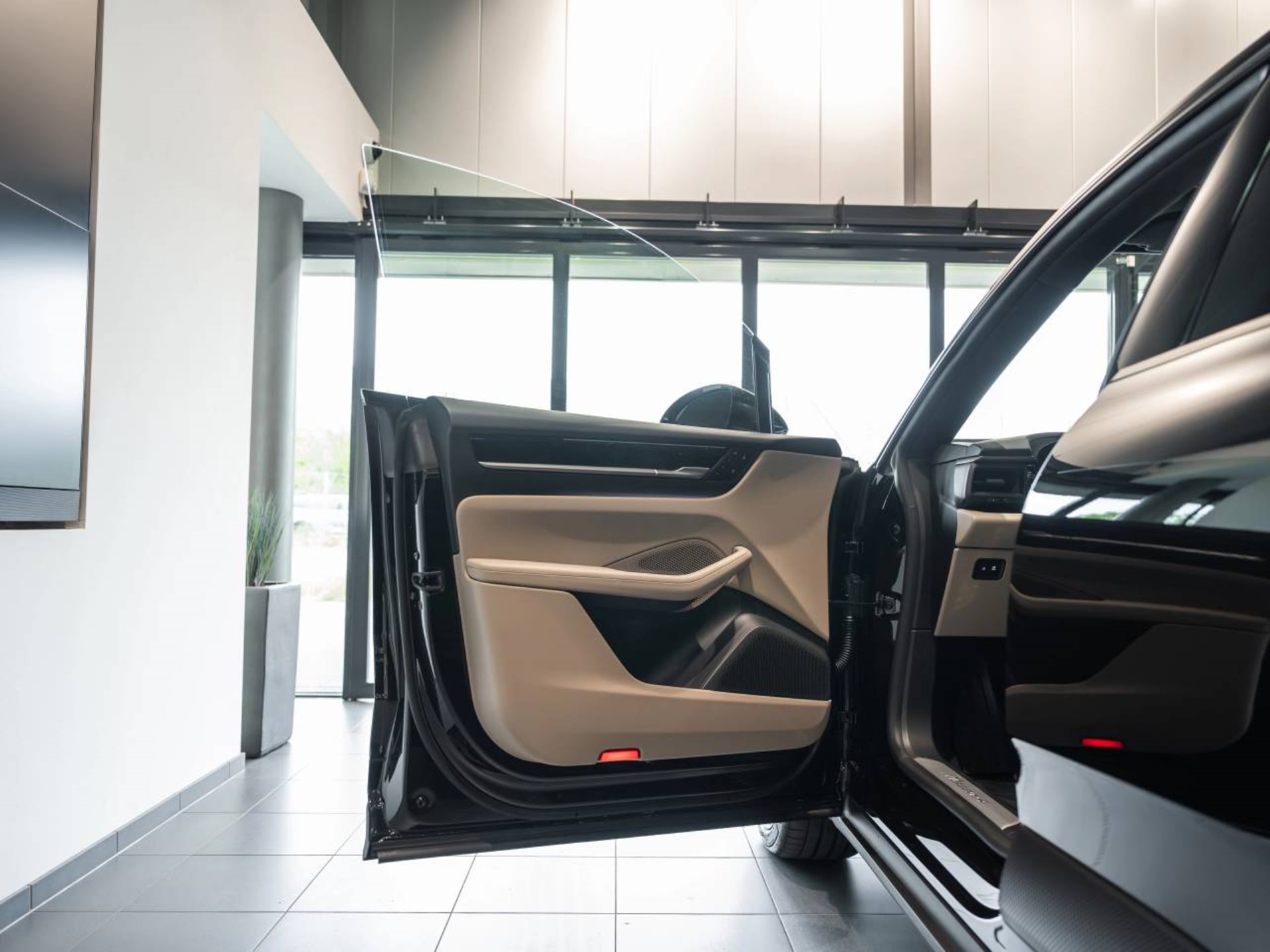 PORSCHE Macan 4-image-20