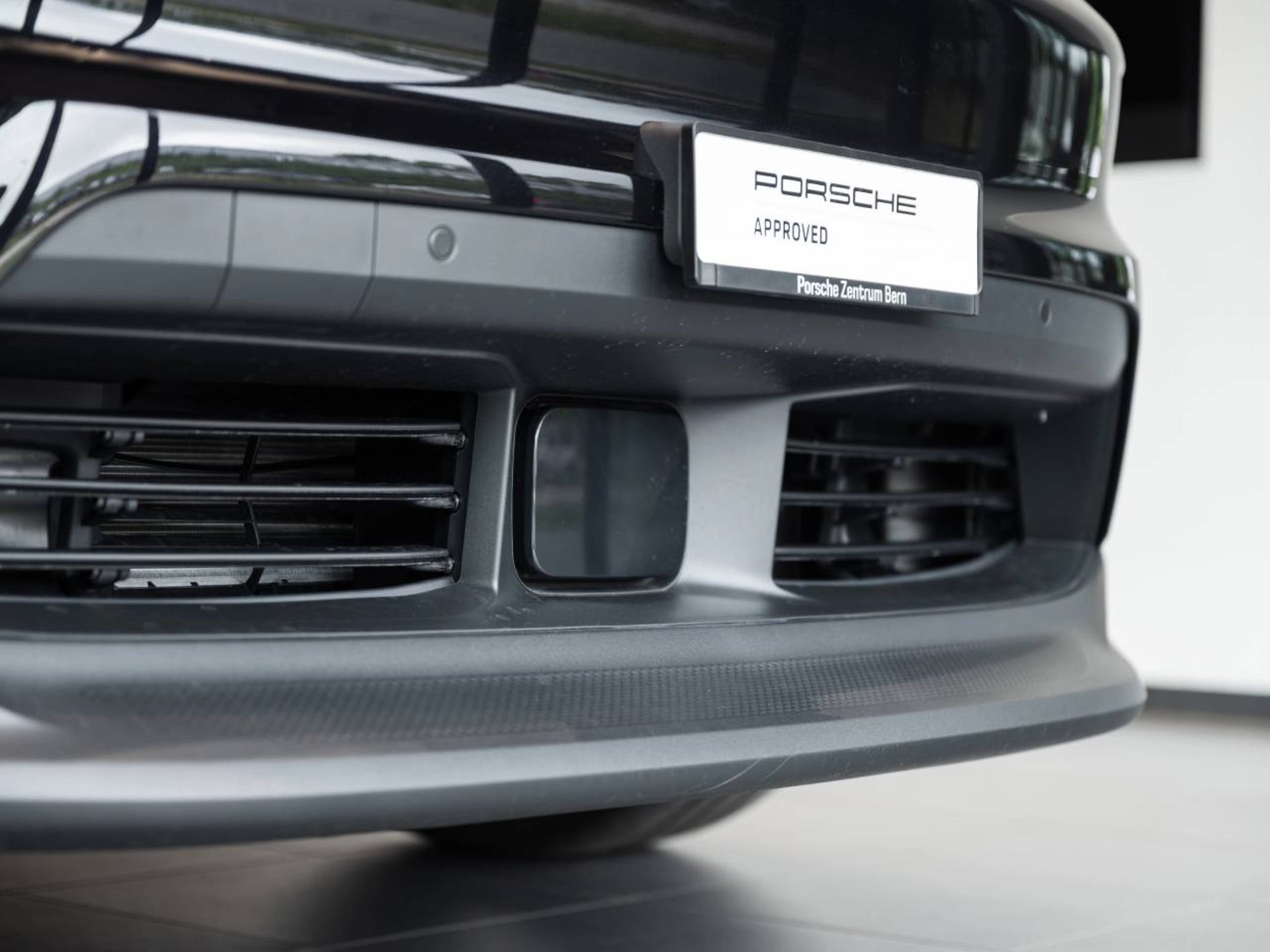 PORSCHE Macan 4-image-26