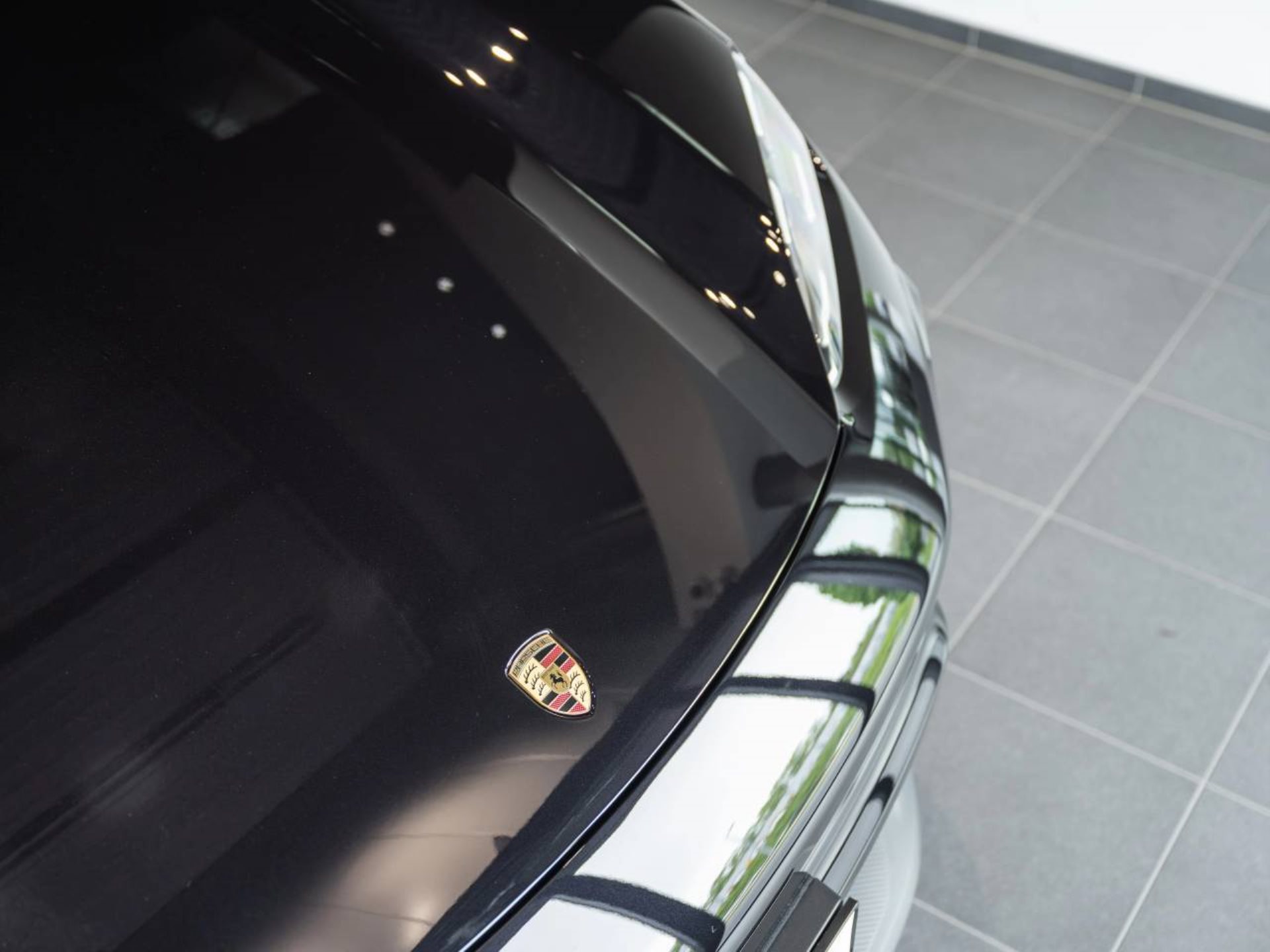 PORSCHE Macan 4-image-25