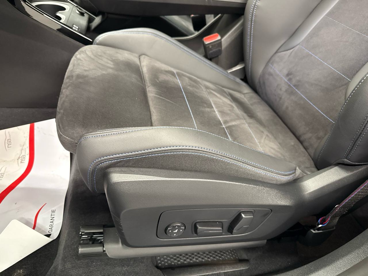 BMW X1 xDrive M35i-image-4