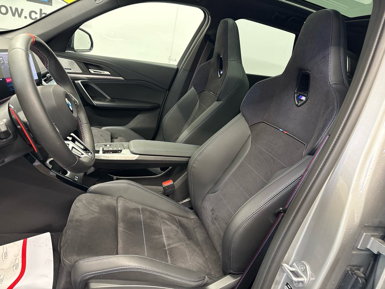 BMW X1 xDrive M35i-image-3