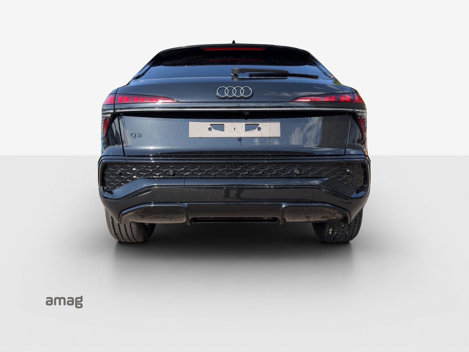 AUDI Q3 Sportback e-hybrid 200 kW S tronig-image-3