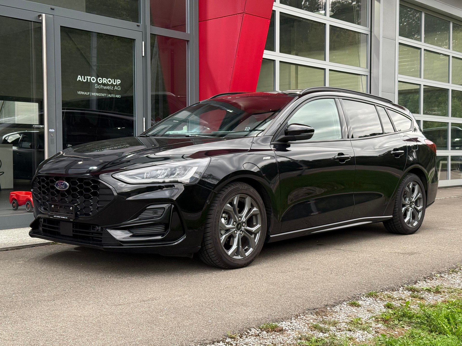 FORD Focus 1.0 MHEV ST-Line Automat LEASING AB 244.25 CHF / MONAT