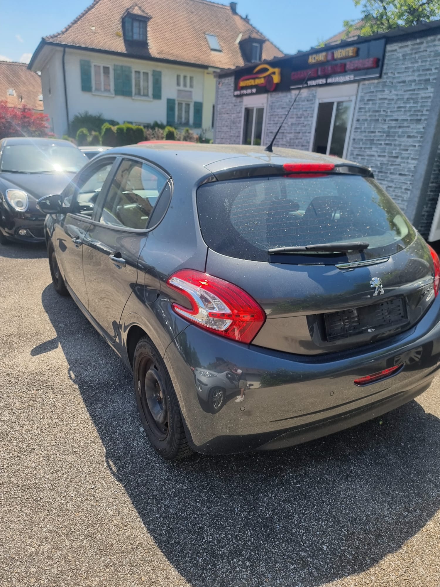 PEUGEOT 208 1.4 VTI Active-image-4