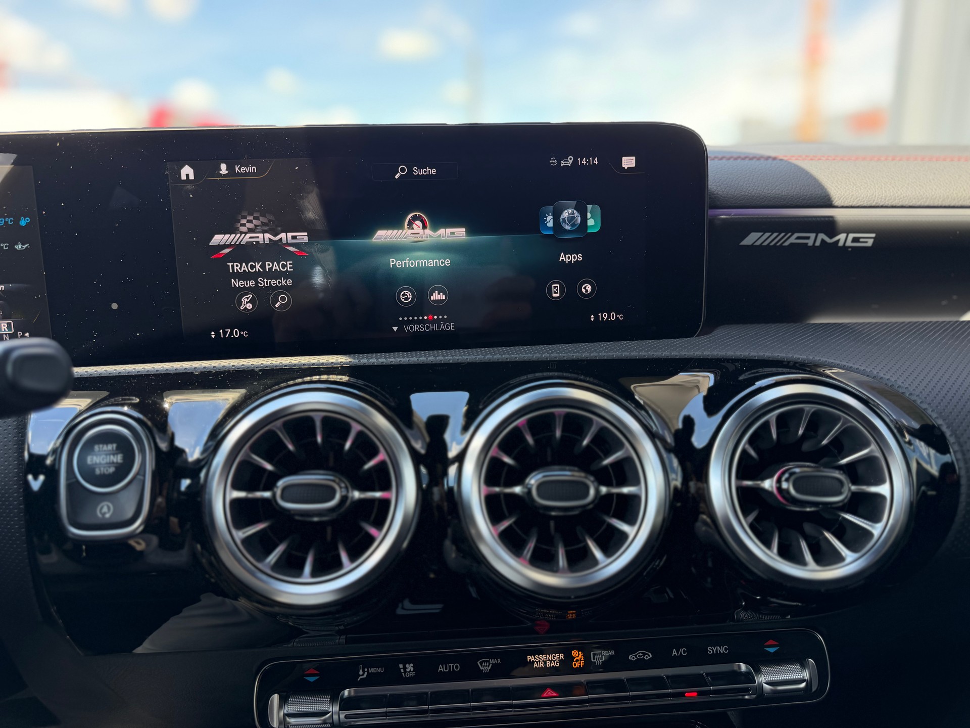 MERCEDES-BENZ CLA Shooting Brake 45 S AMG 4Matic+ 8G-DCT-image-22