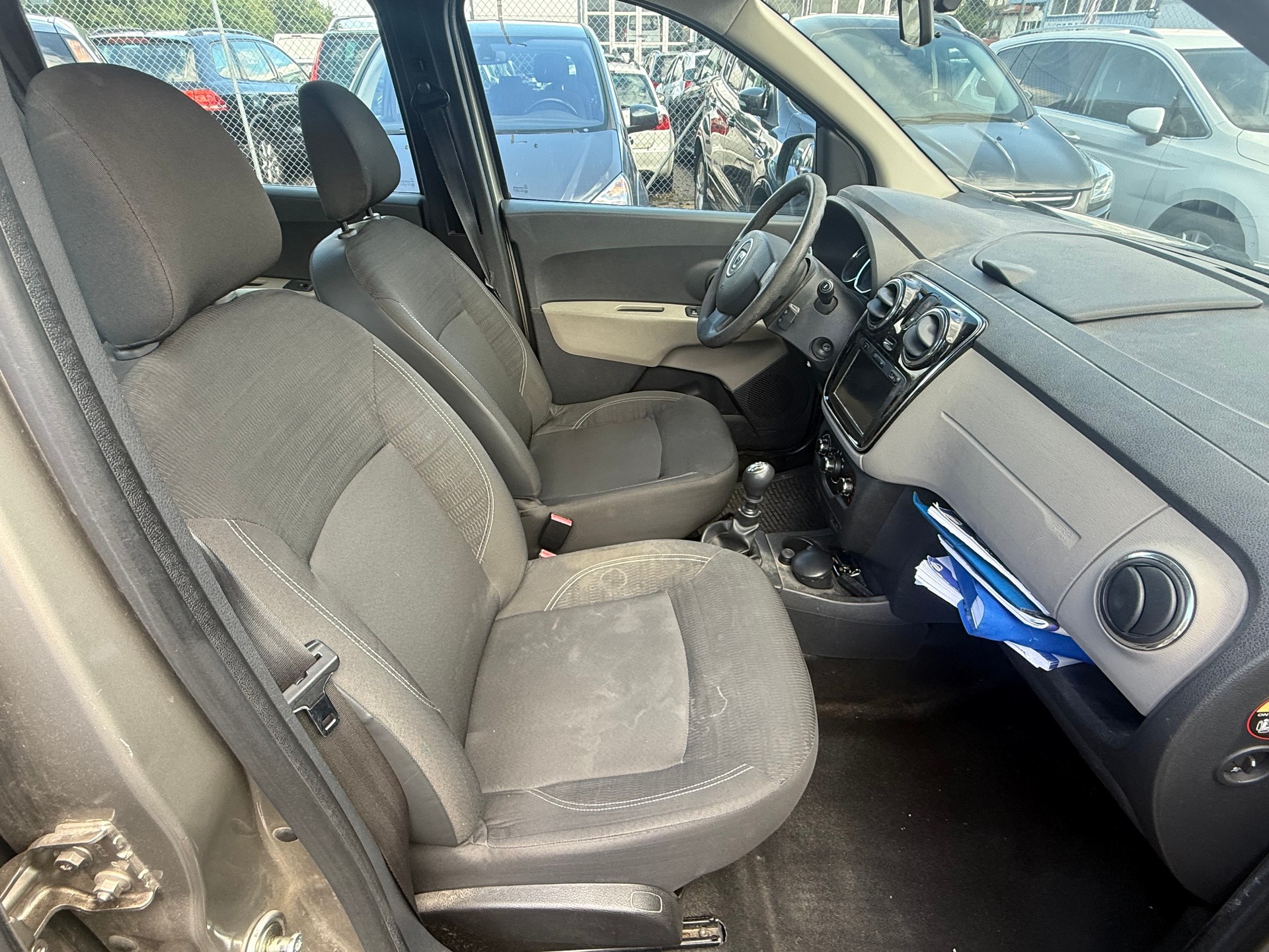 DACIA Lodgy 1.5 dCi Lauréate 7PL-image-6