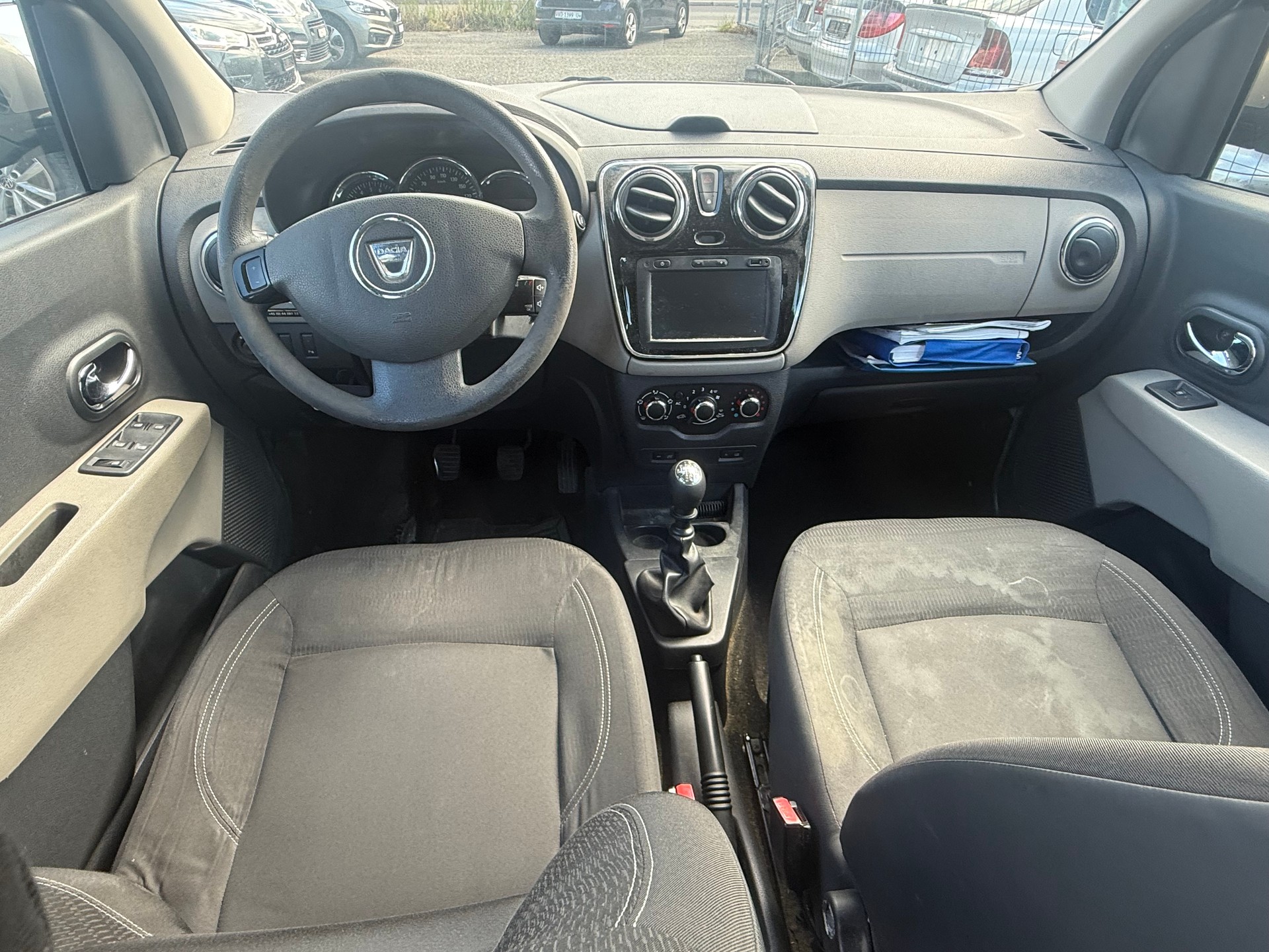 DACIA Lodgy 1.5 dCi Lauréate 7PL-image-4