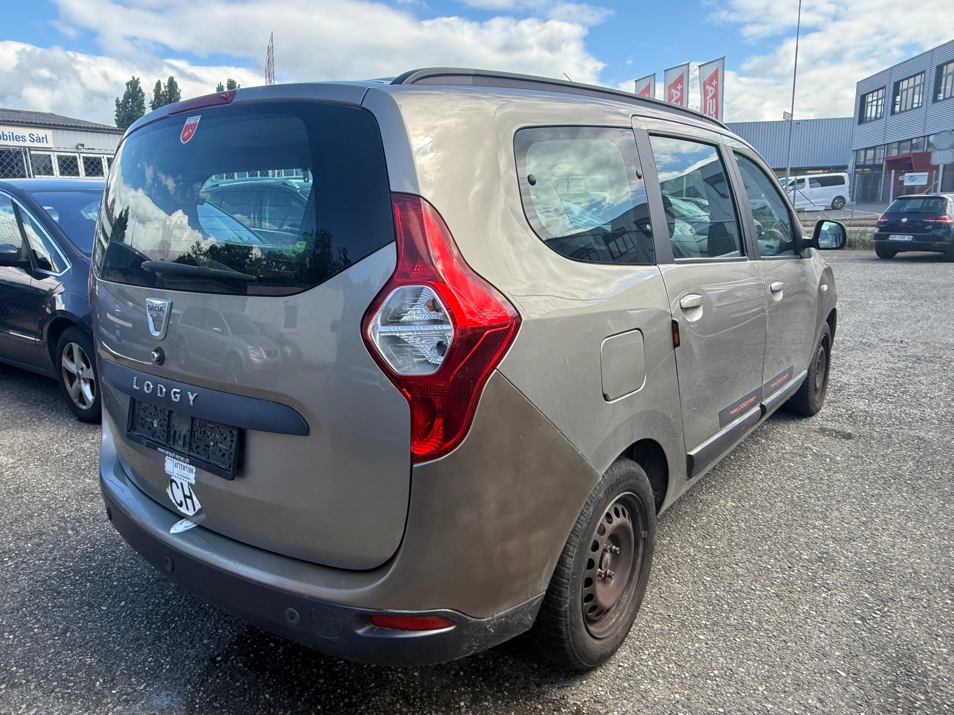 DACIA Lodgy 1.5 dCi Lauréate 7PL-image-3