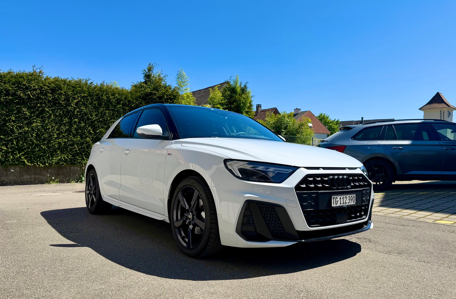 AUDI 1.0 30 TFSI S Line Attraction S-Tronic-image-0
